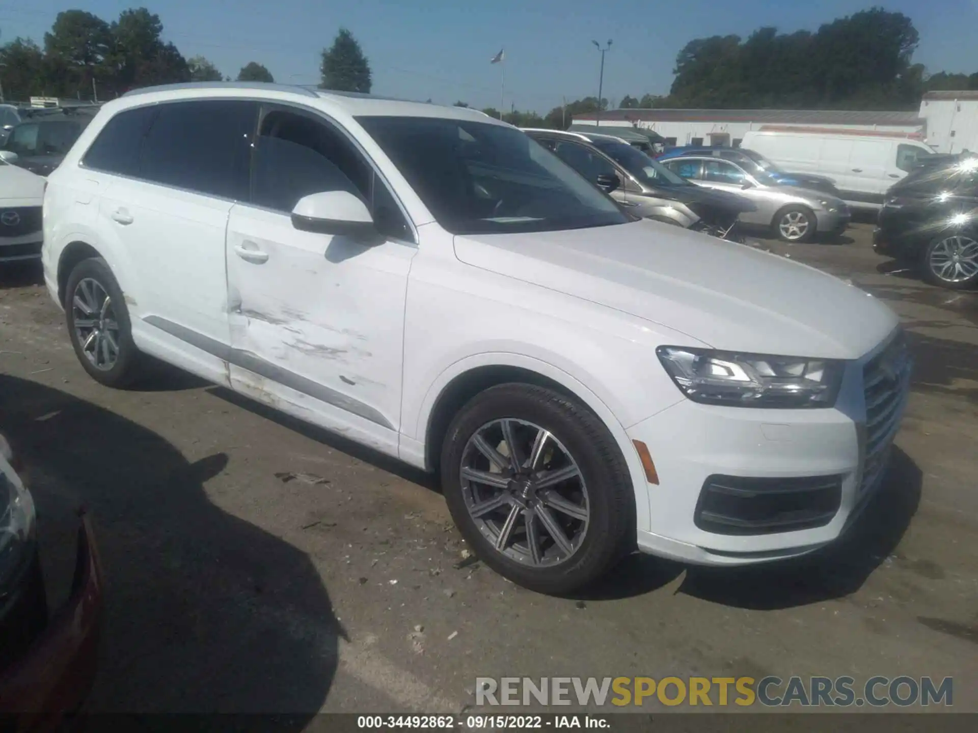 1 Photograph of a damaged car WA1LHAF79KD045637 AUDI Q7 2019