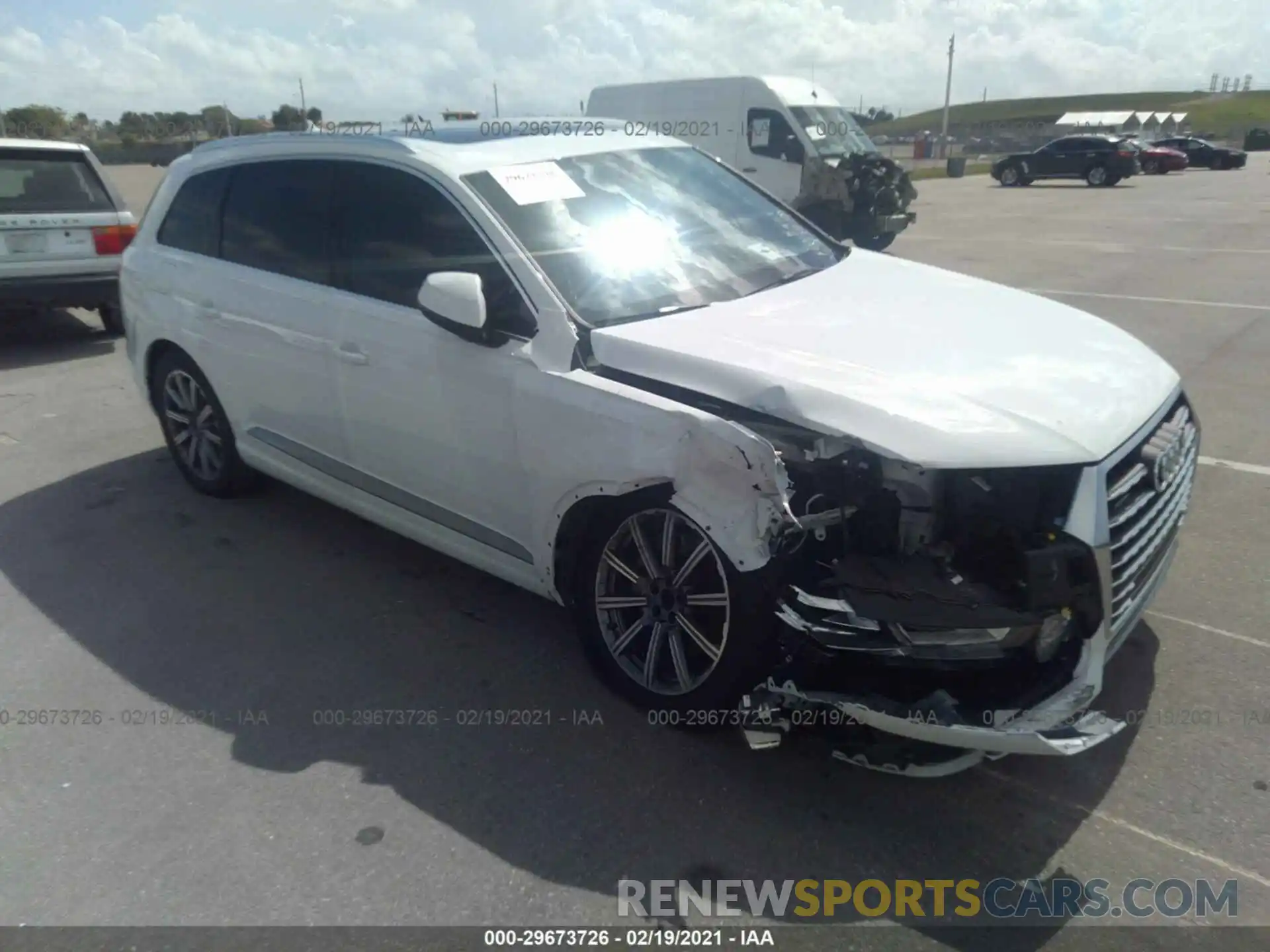 1 Фотография поврежденного автомобиля WA1LHAF7XKD031603 AUDI Q7 2019