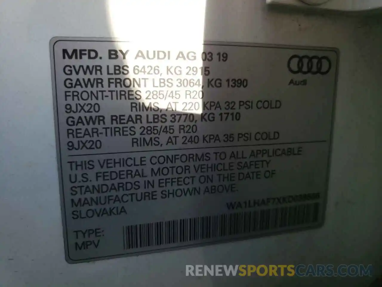 10 Photograph of a damaged car WA1LHAF7XKD038566 AUDI Q7 2019