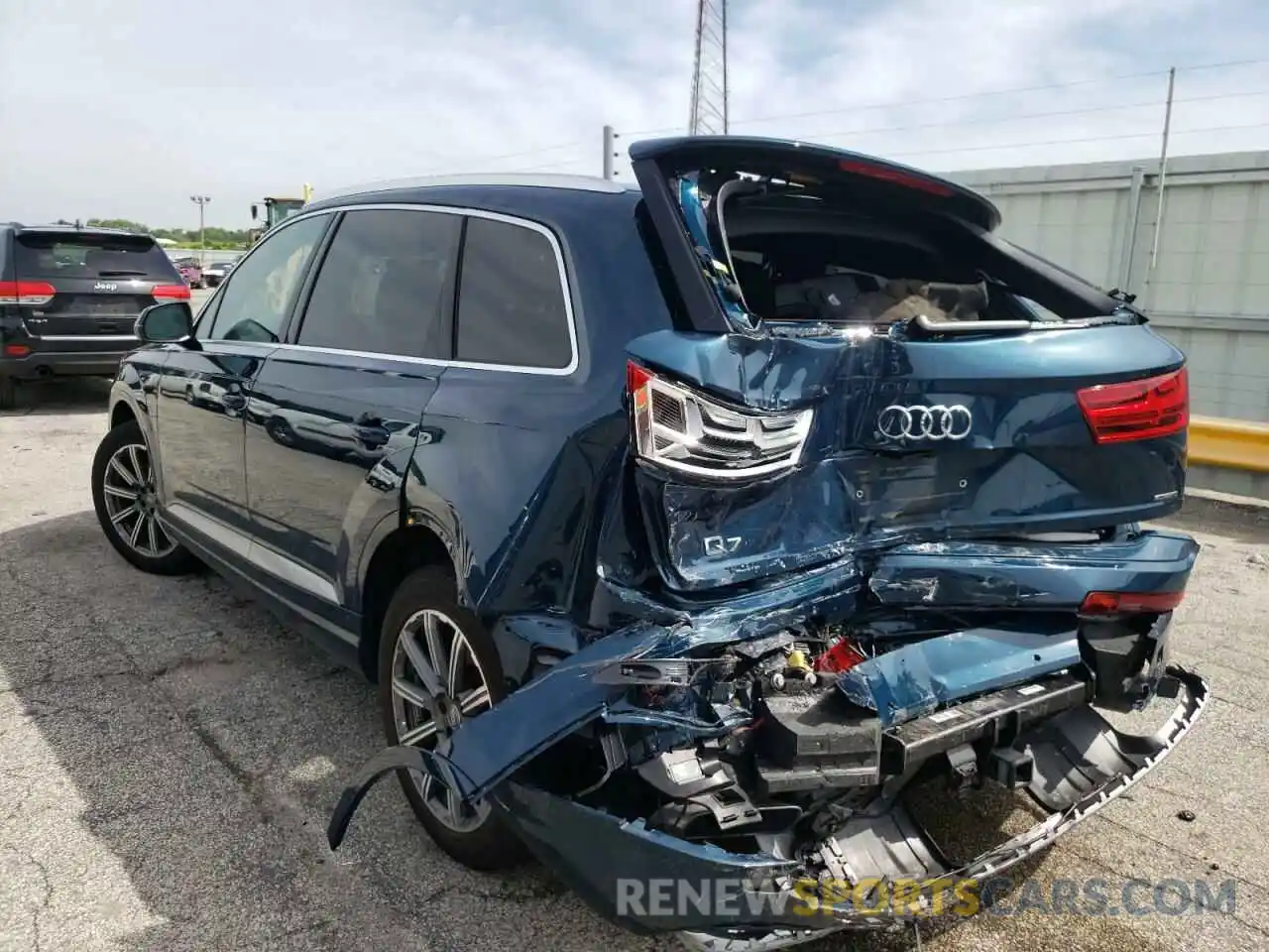 3 Photograph of a damaged car WA1LHAF7XKD038812 AUDI Q7 2019