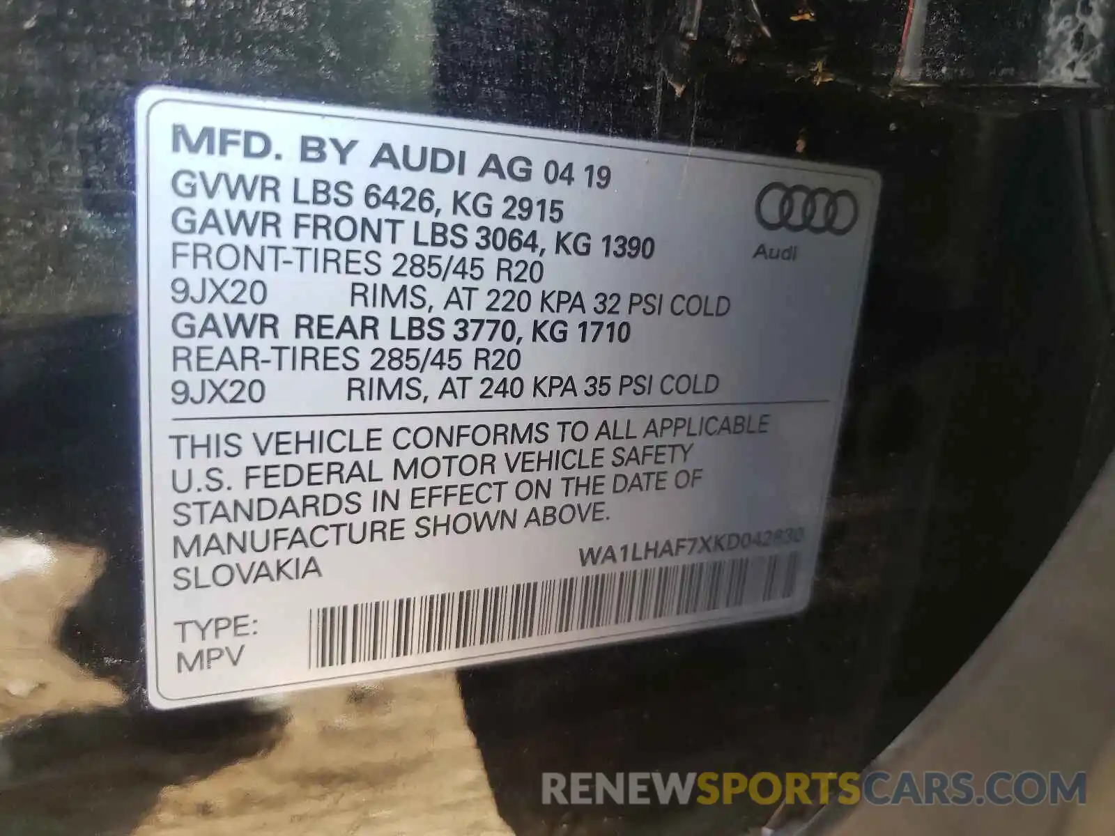 10 Photograph of a damaged car WA1LHAF7XKD042830 AUDI Q7 2019