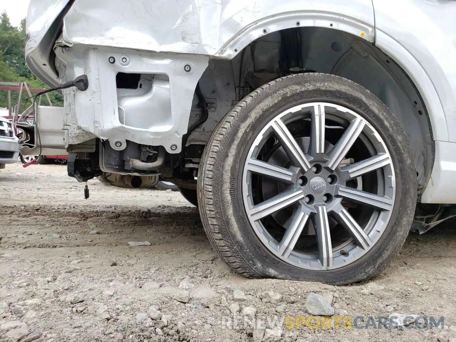 9 Фотография поврежденного автомобиля WA1LHAF7XKD043850 AUDI Q7 2019