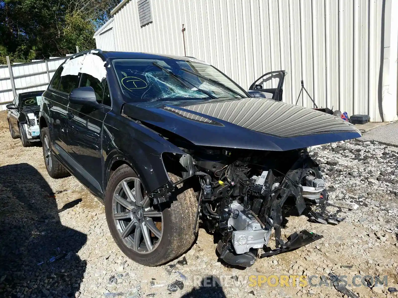 1 Photograph of a damaged car WA1LHBF76KD019938 AUDI Q7 2019