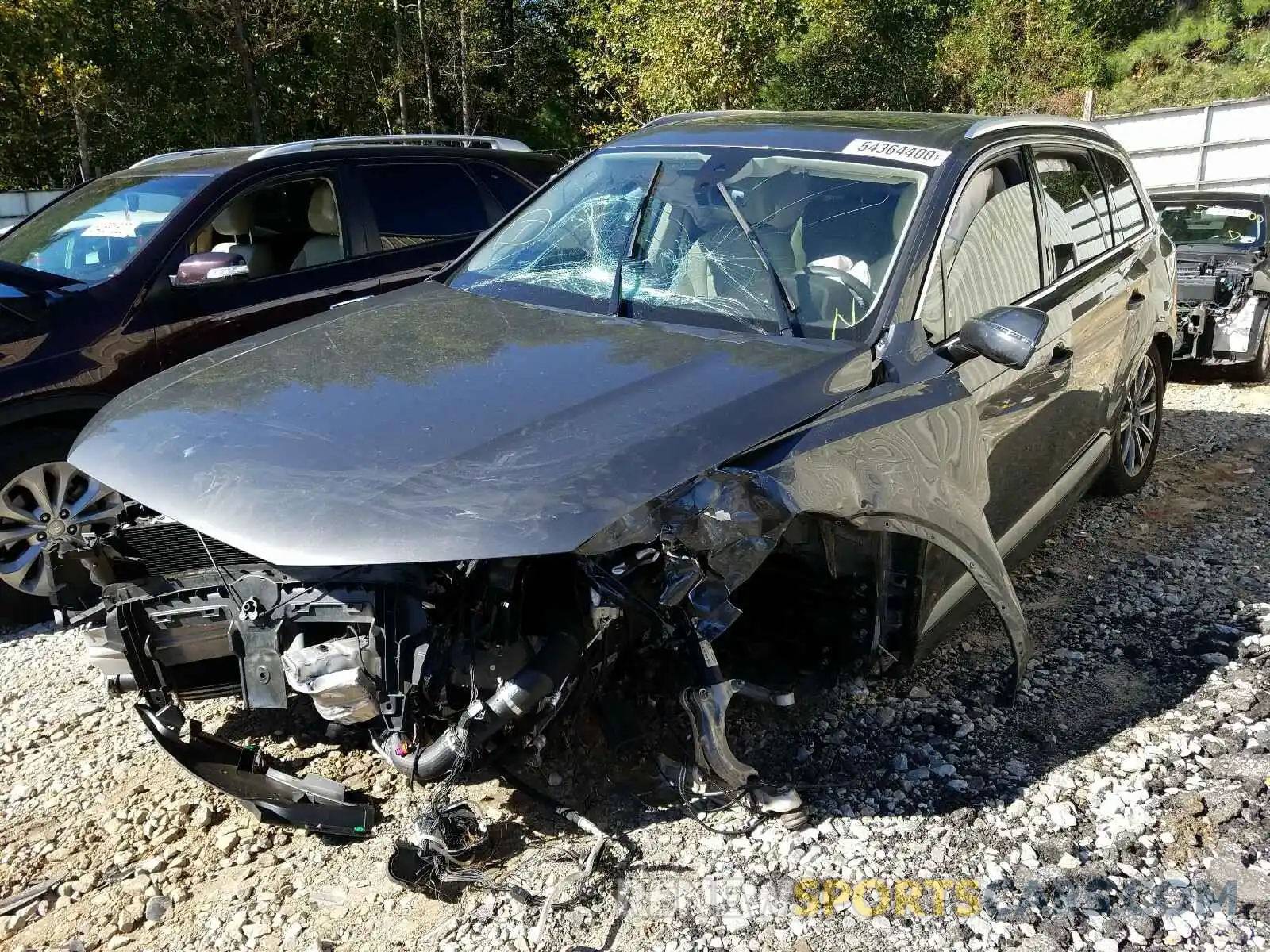 2 Photograph of a damaged car WA1LHBF76KD019938 AUDI Q7 2019