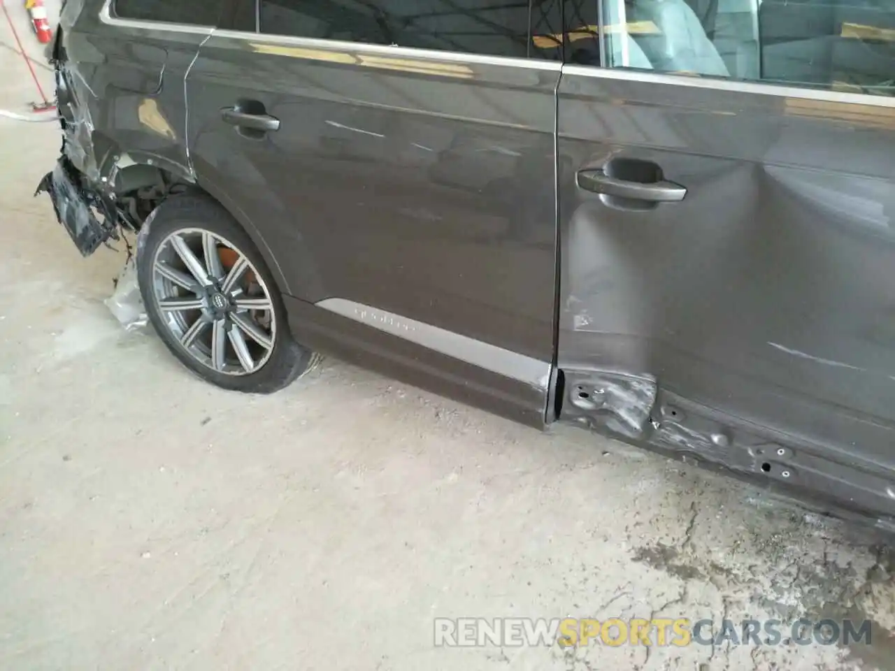 9 Photograph of a damaged car WA1LHBF76KD020927 AUDI Q7 2019