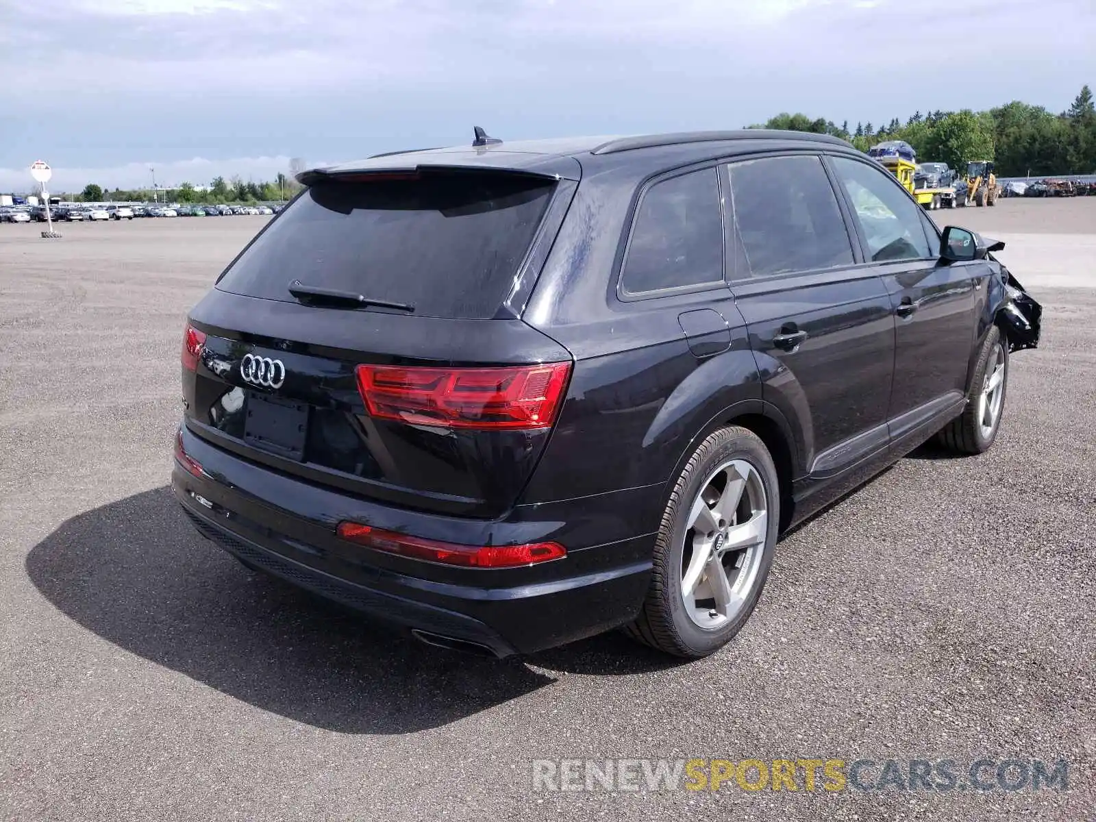 4 Photograph of a damaged car WA1MAAF77KD000351 AUDI Q7 2019