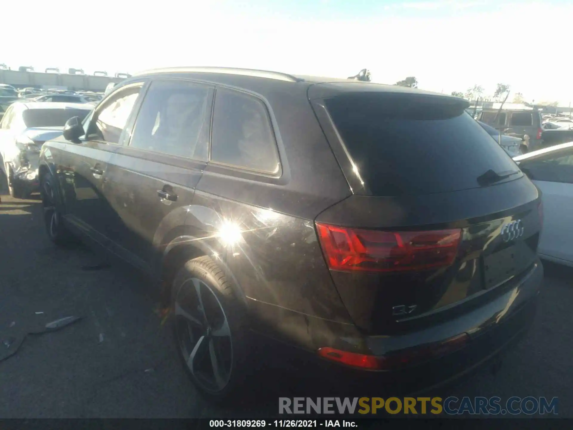 3 Фотография поврежденного автомобиля WA1VAAF70KD001426 AUDI Q7 2019