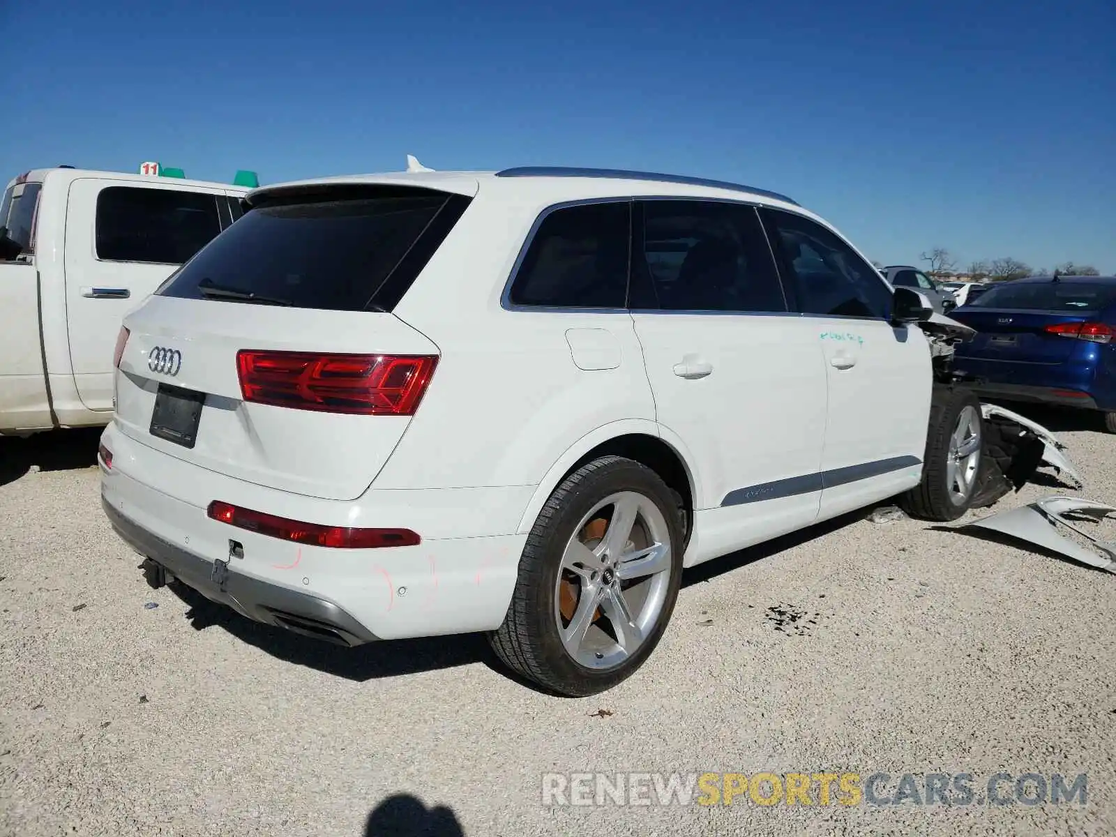 4 Photograph of a damaged car WA1VAAF70KD004049 AUDI Q7 2019