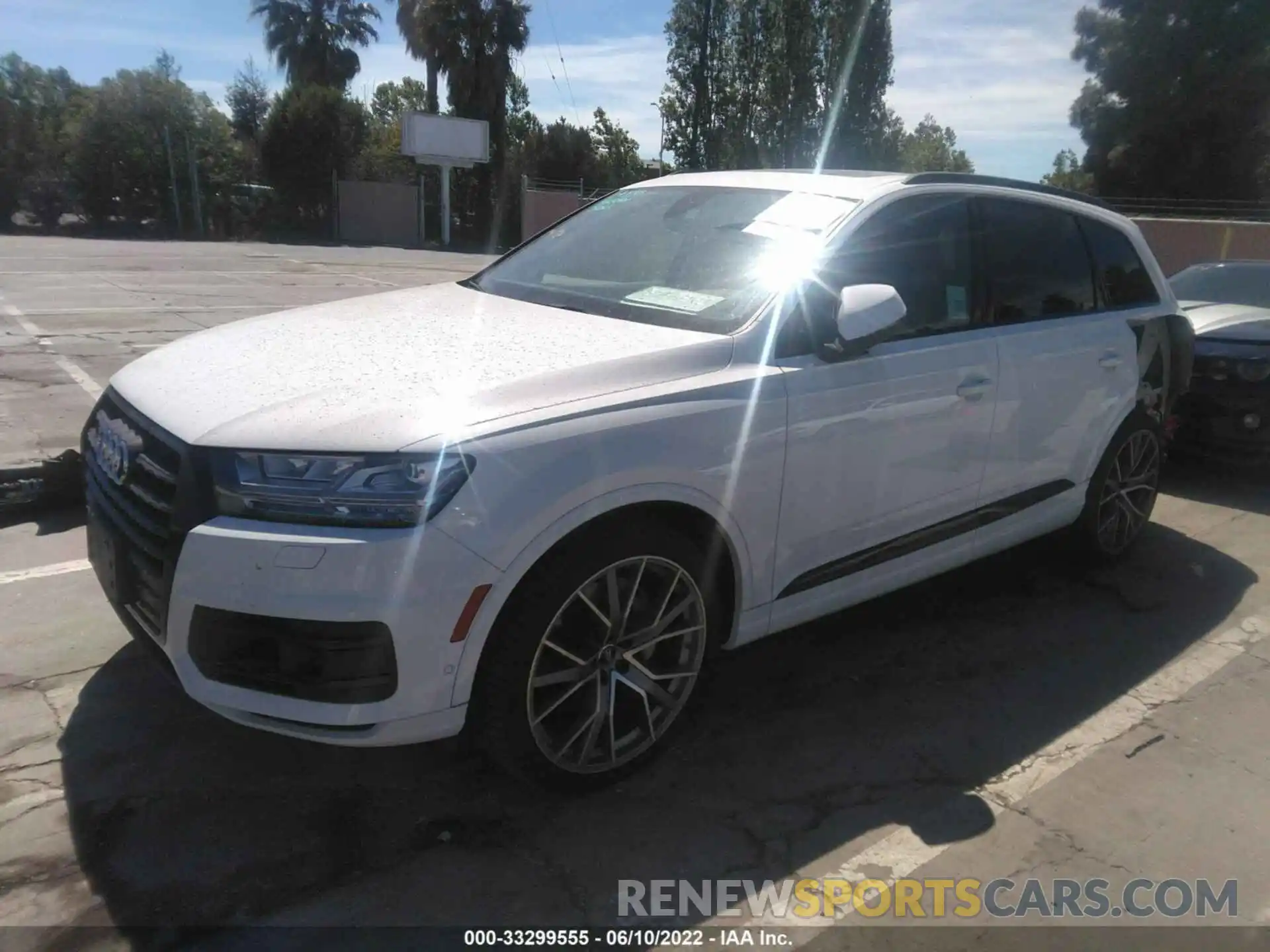 2 Photograph of a damaged car WA1VAAF70KD010823 AUDI Q7 2019