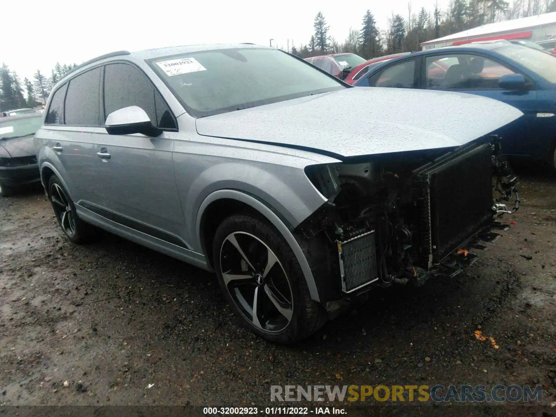 1 Photograph of a damaged car WA1VAAF70KD022390 AUDI Q7 2019