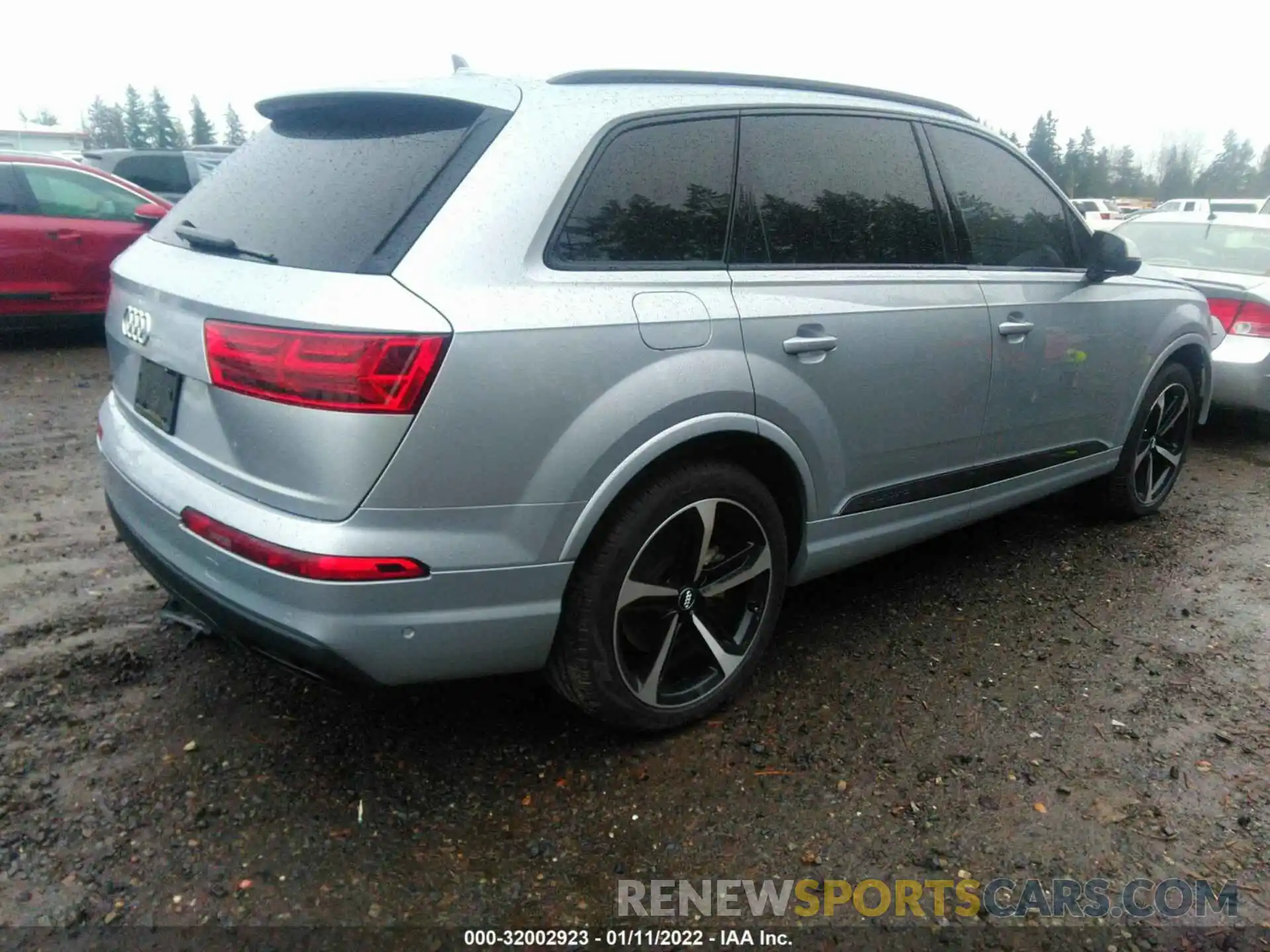 4 Photograph of a damaged car WA1VAAF70KD022390 AUDI Q7 2019