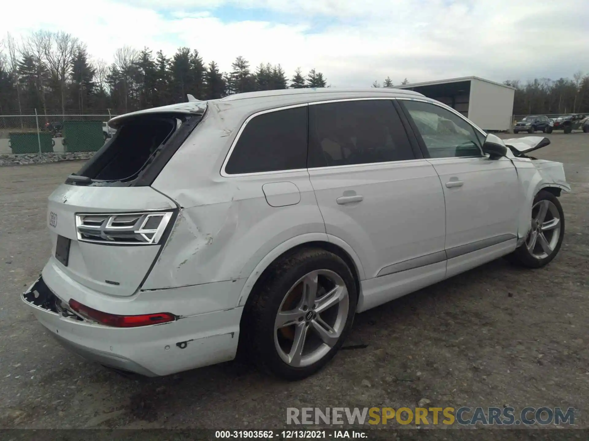 4 Фотография поврежденного автомобиля WA1VAAF70KD034300 AUDI Q7 2019