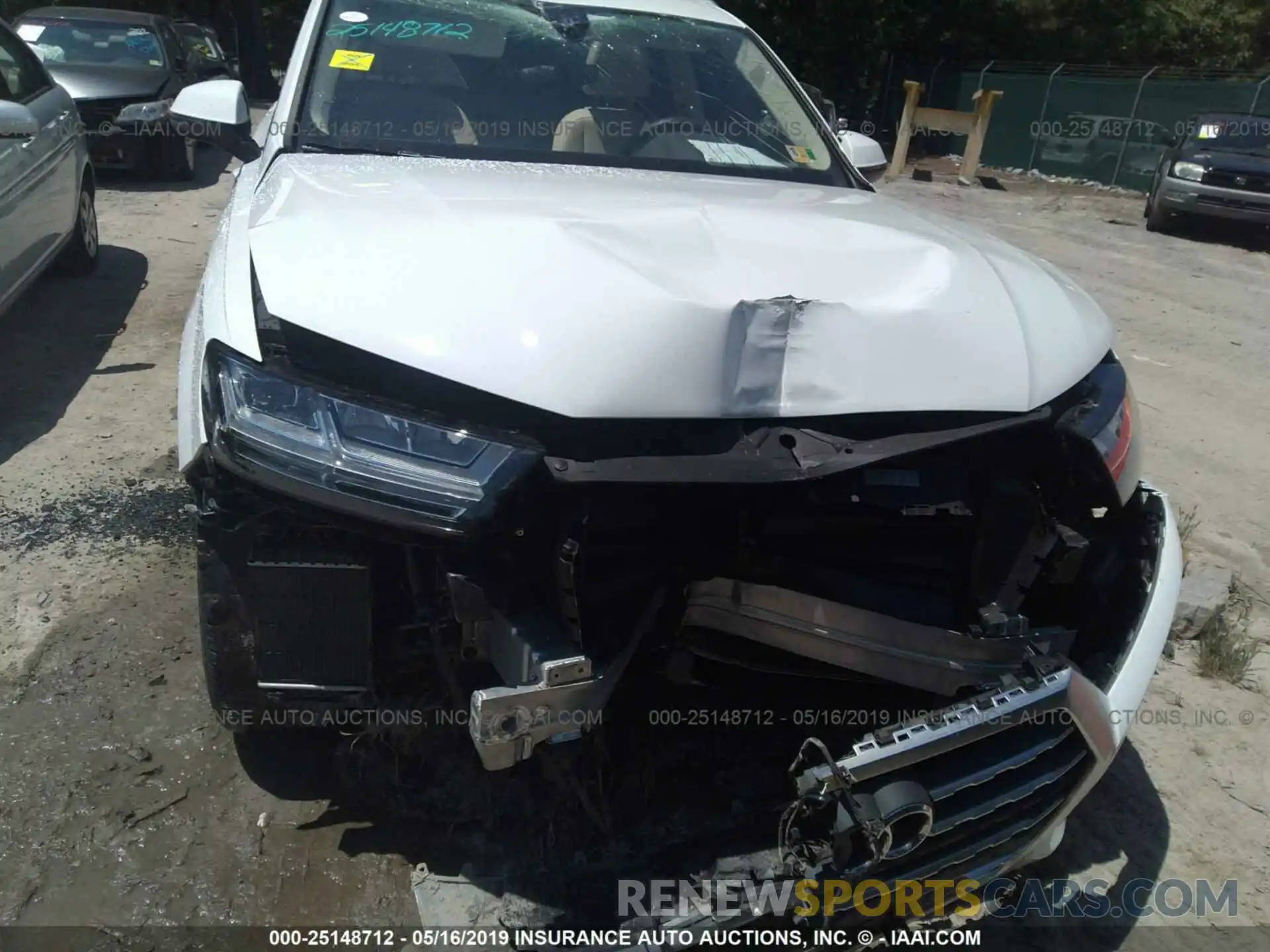 6 Photograph of a damaged car WA1VAAF71KD006117 AUDI Q7 2019