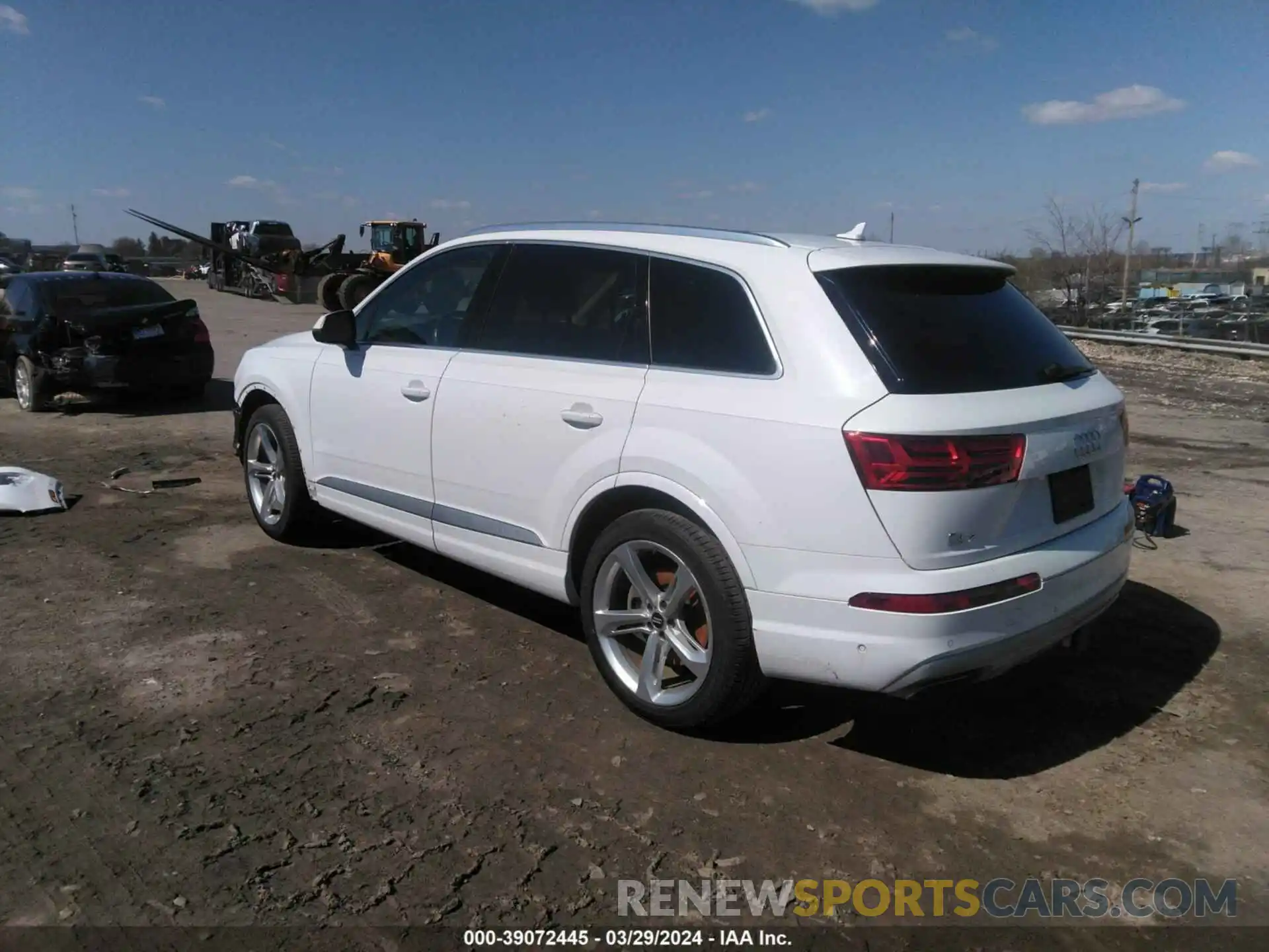 3 Фотография поврежденного автомобиля WA1VAAF71KD008305 AUDI Q7 2019