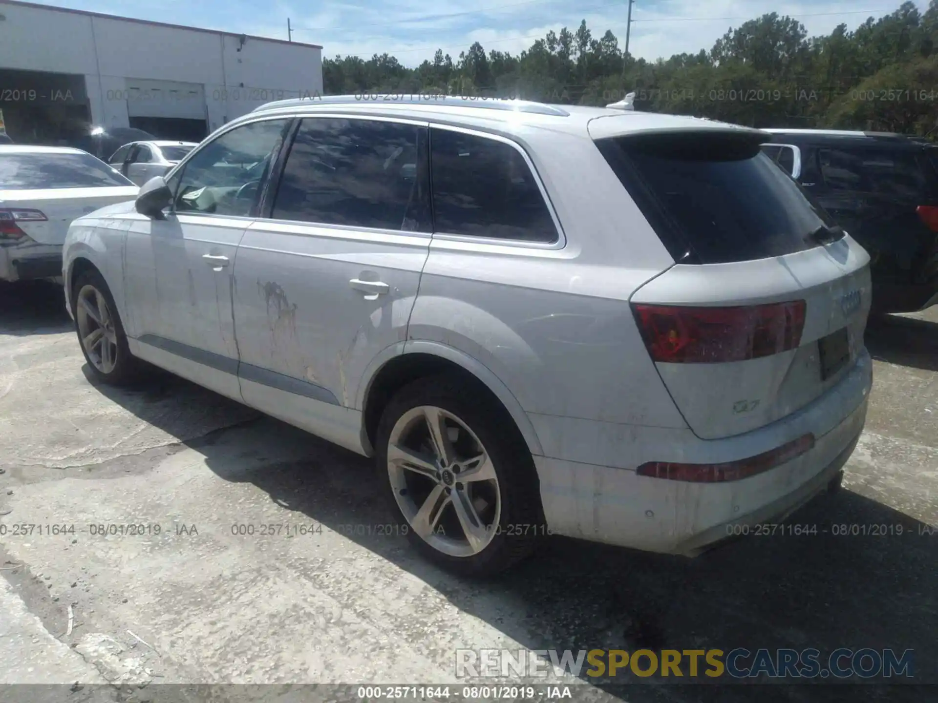 3 Фотография поврежденного автомобиля WA1VAAF71KD012502 AUDI Q7 2019