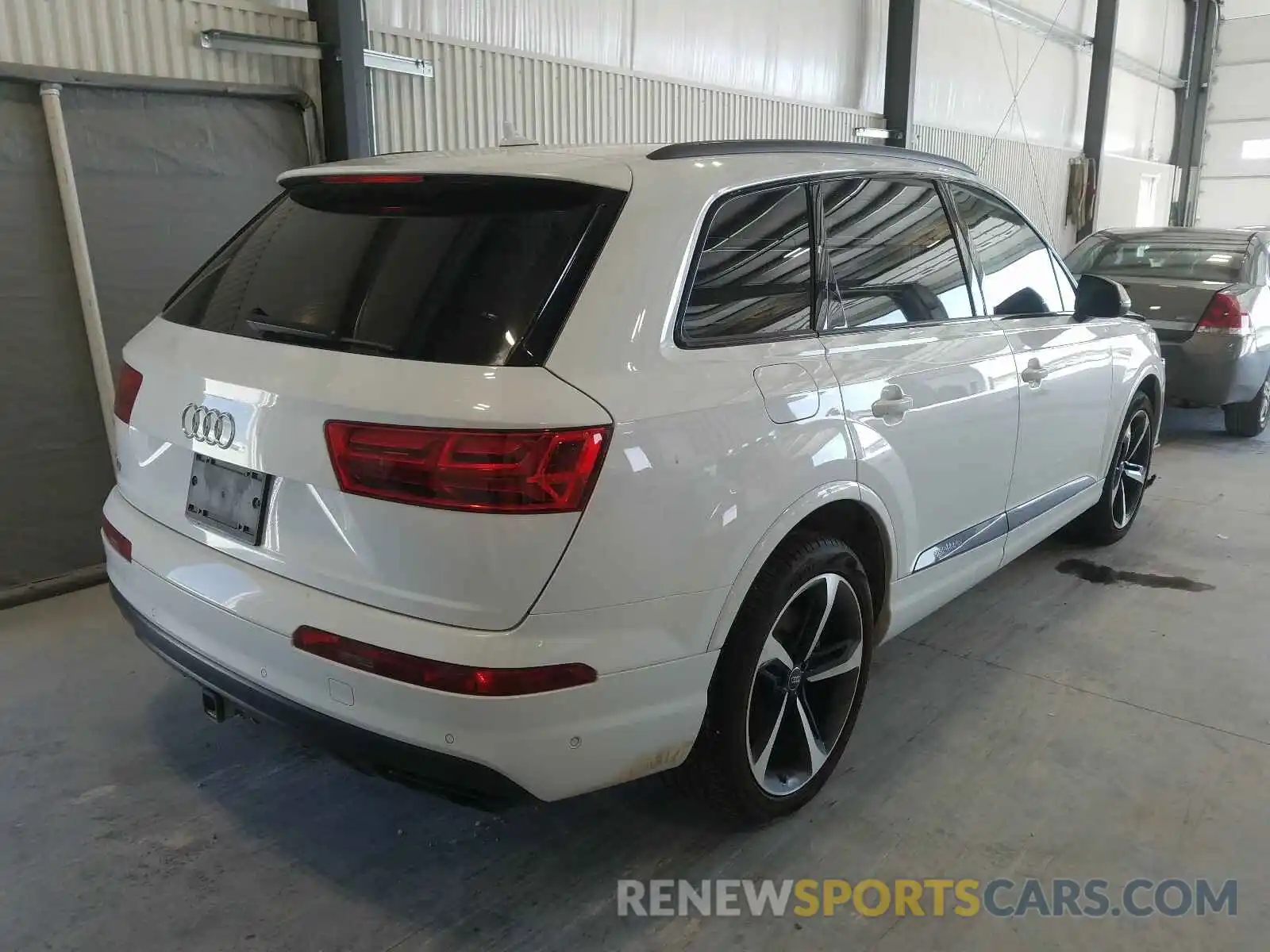 4 Фотография поврежденного автомобиля WA1VAAF71KD018025 AUDI Q7 2019