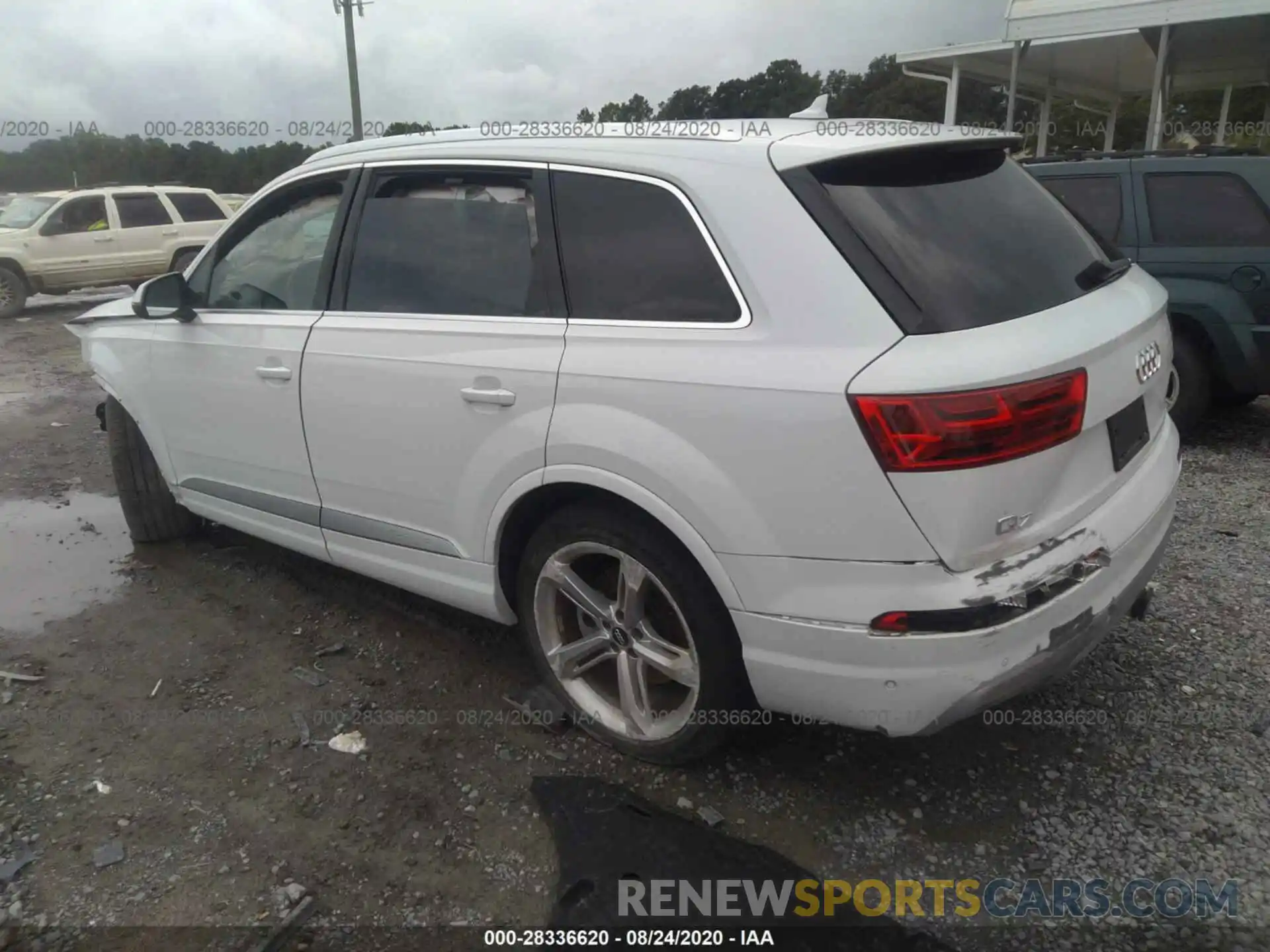 3 Photograph of a damaged car WA1VAAF71KD020342 AUDI Q7 2019