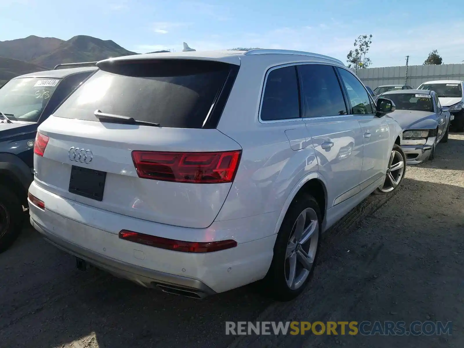 4 Фотография поврежденного автомобиля WA1VAAF71KD023712 AUDI Q7 2019