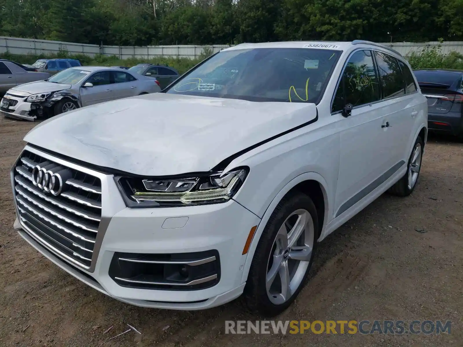 2 Photograph of a damaged car WA1VAAF71KD047962 AUDI Q7 2019