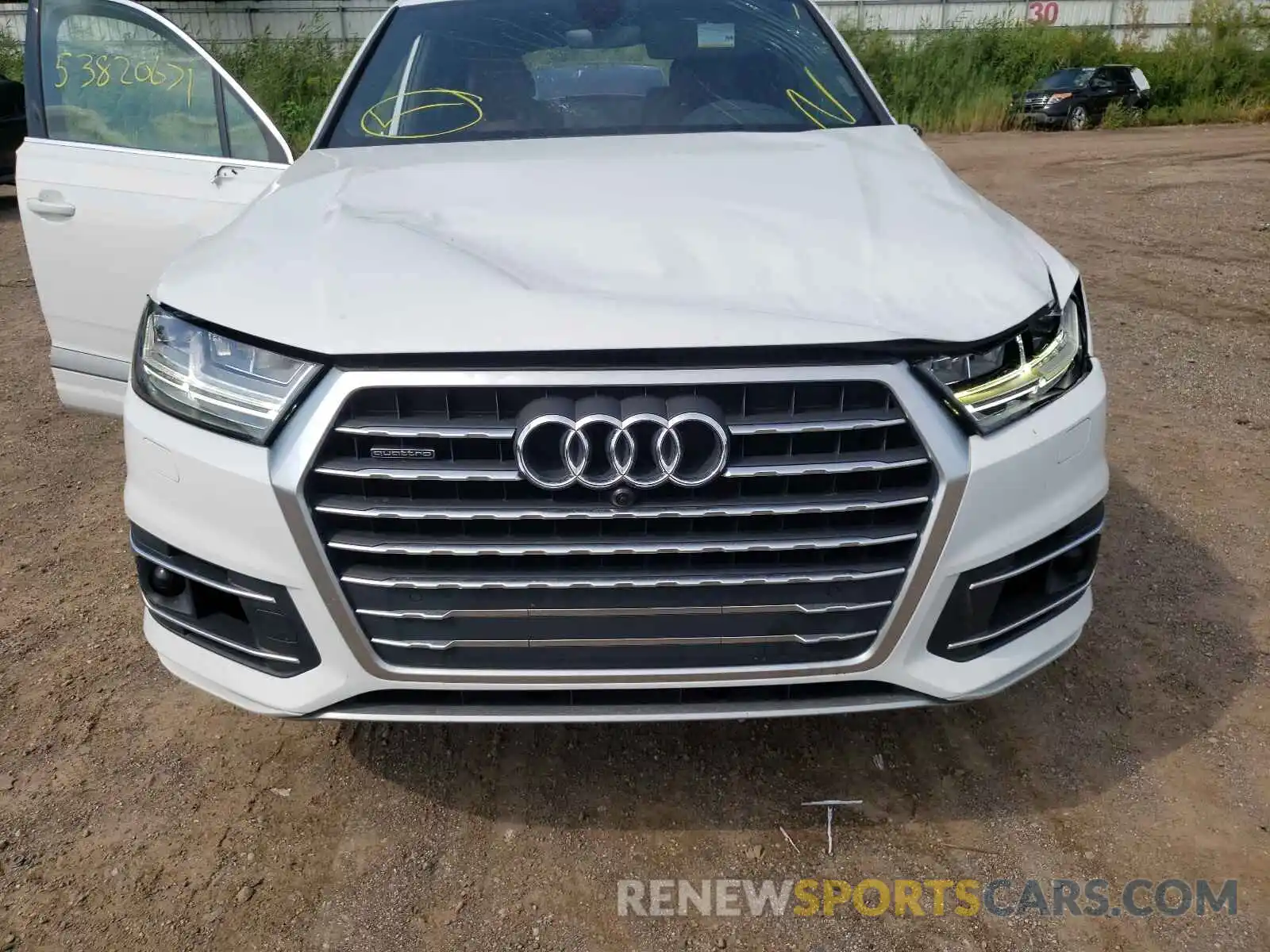 9 Photograph of a damaged car WA1VAAF71KD047962 AUDI Q7 2019