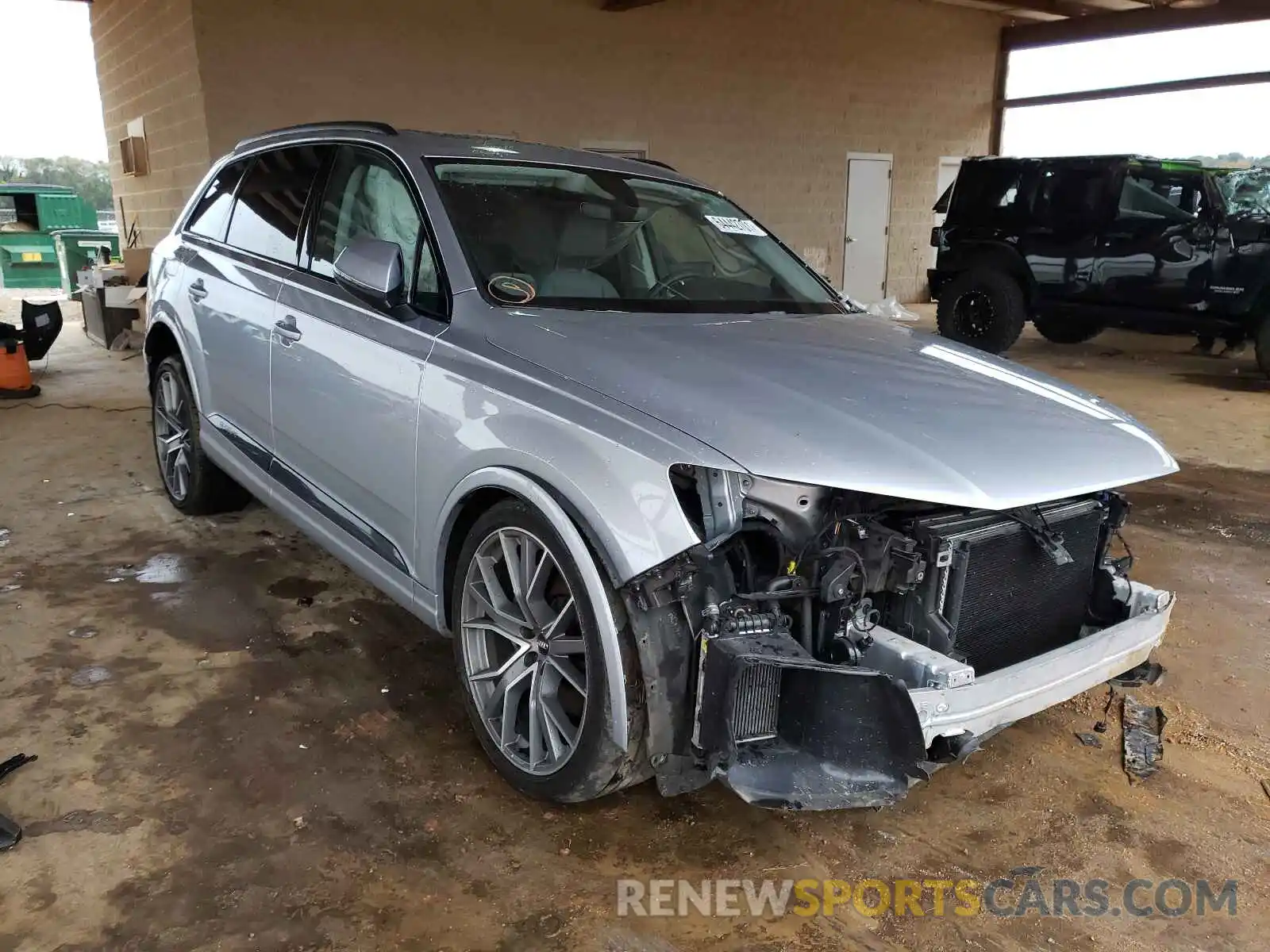 1 Photograph of a damaged car WA1VAAF72KD009186 AUDI Q7 2019