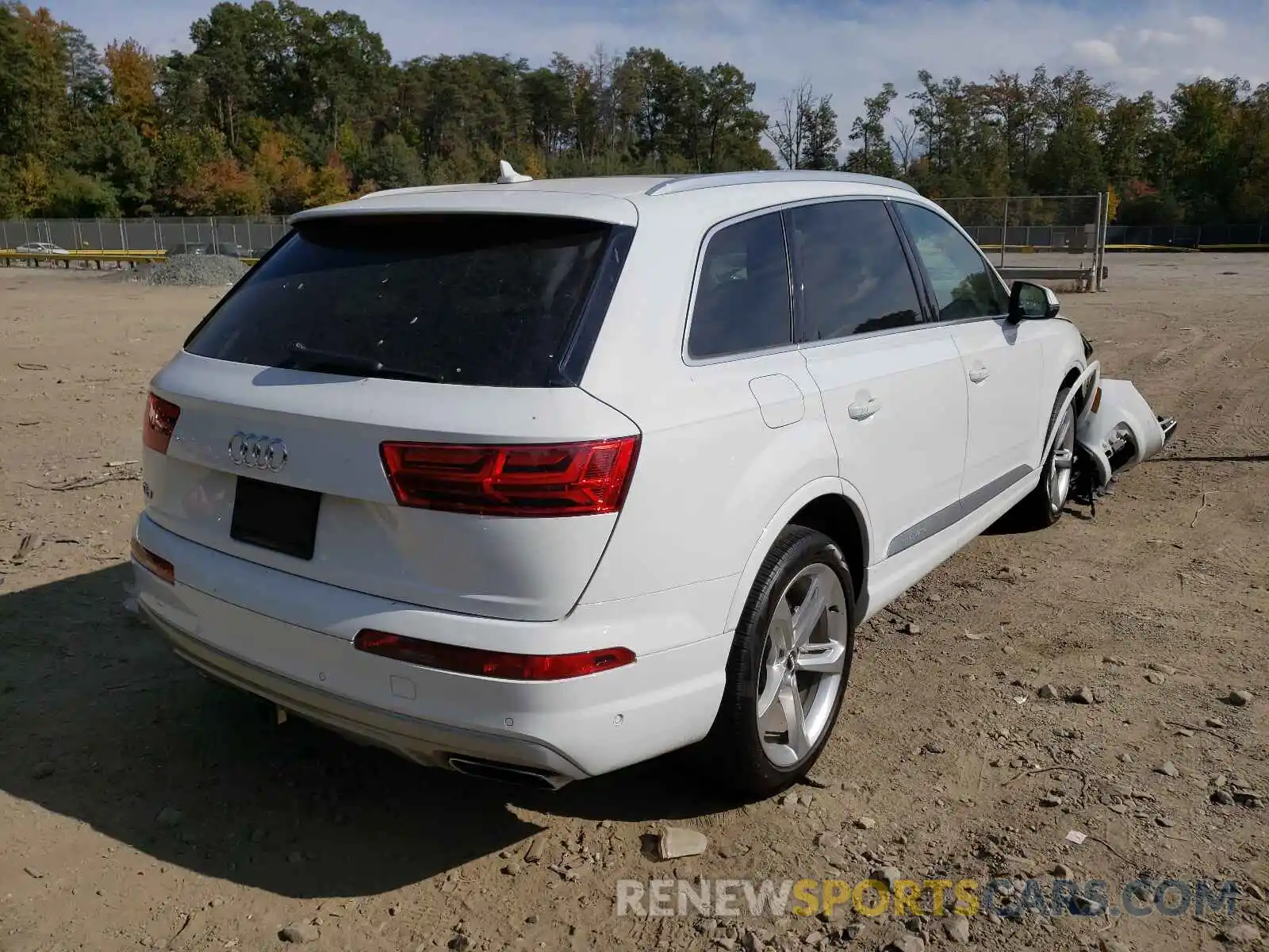 4 Photograph of a damaged car WA1VAAF72KD017885 AUDI Q7 2019