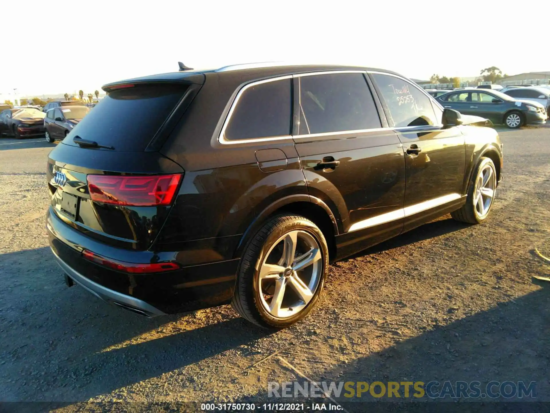 4 Фотография поврежденного автомобиля WA1VAAF72KD020446 AUDI Q7 2019