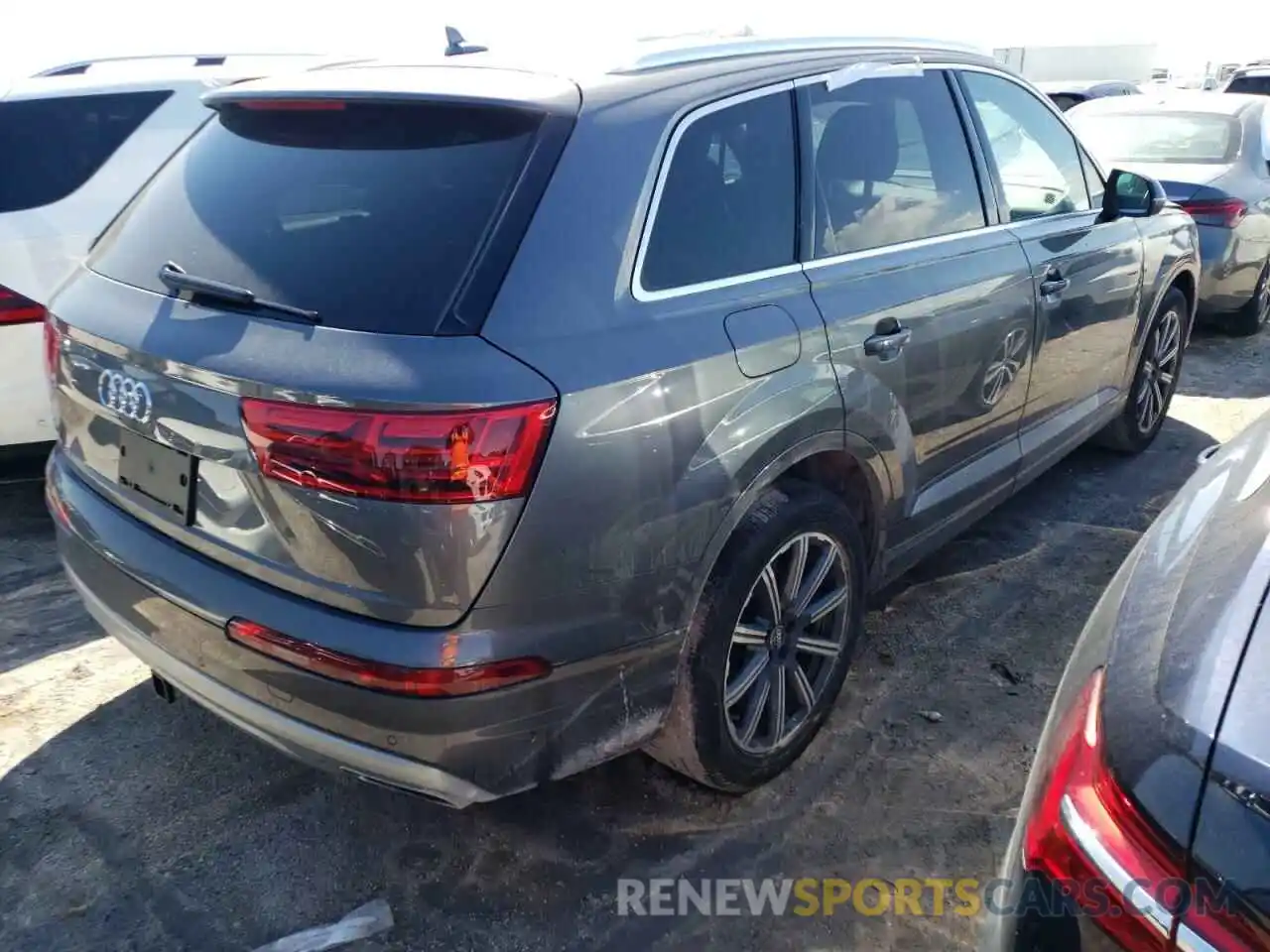 4 Photograph of a damaged car WA1VAAF72KD022777 AUDI Q7 2019