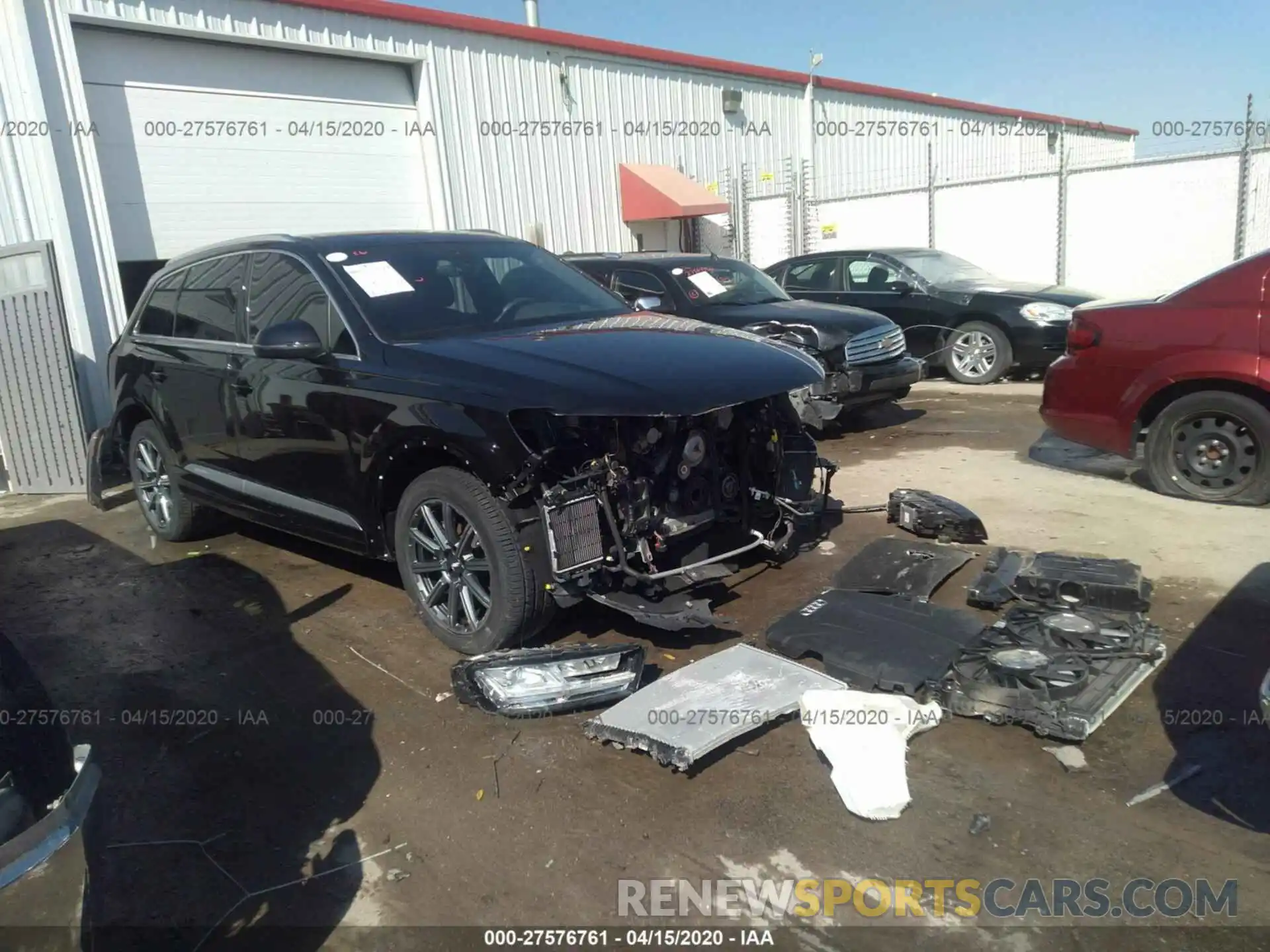 1 Photograph of a damaged car WA1VAAF72KD024349 AUDI Q7 2019