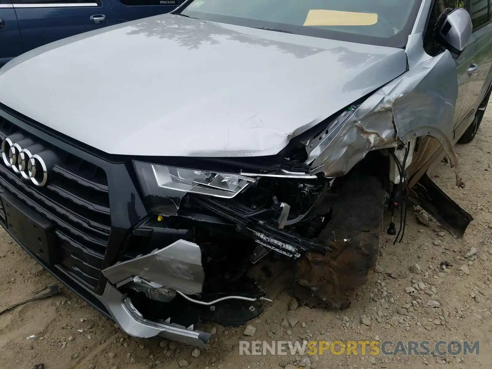 9 Photograph of a damaged car WA1VAAF72KD037974 AUDI Q7 2019