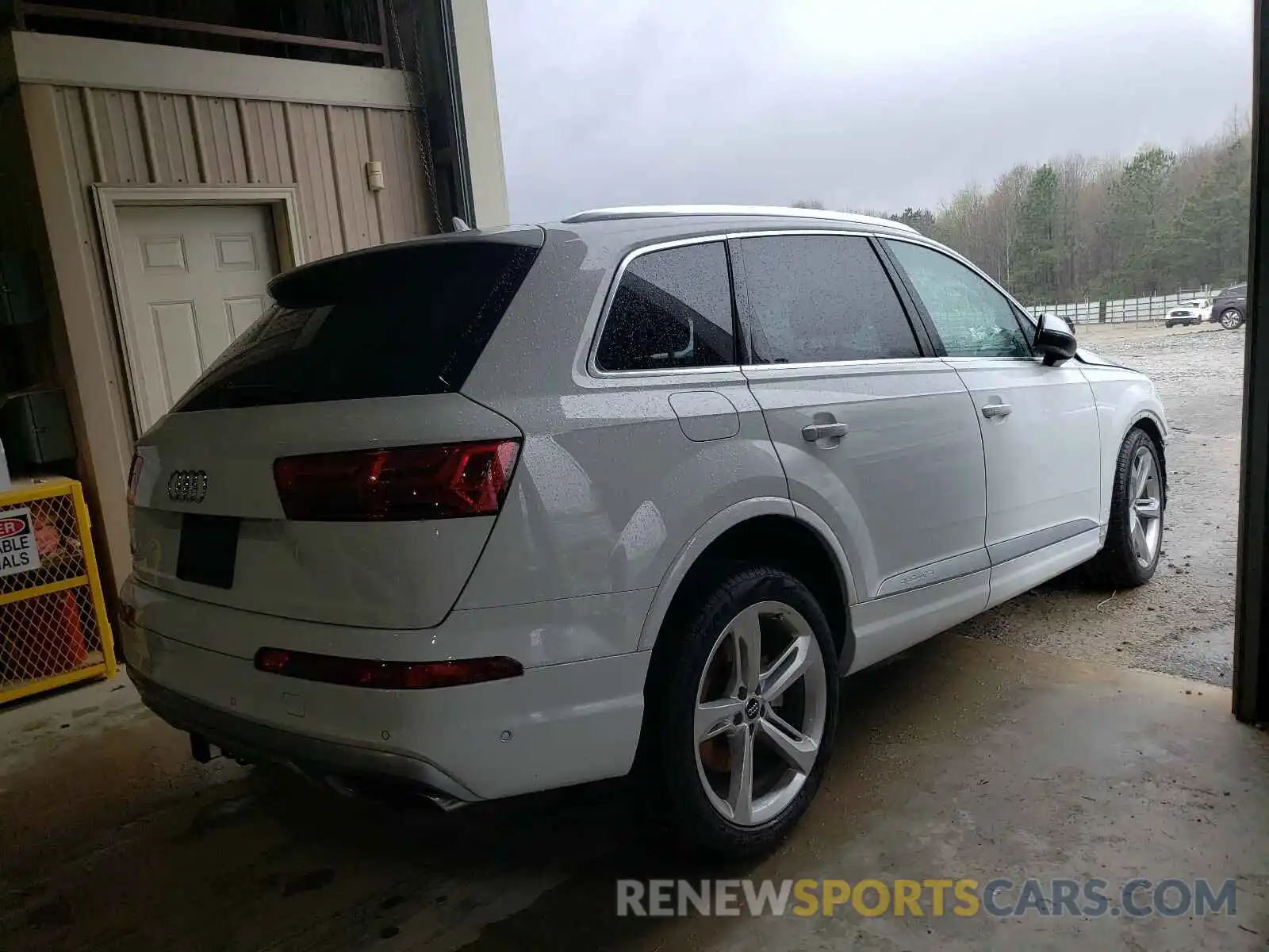 4 Photograph of a damaged car WA1VAAF73KD003929 AUDI Q7 2019