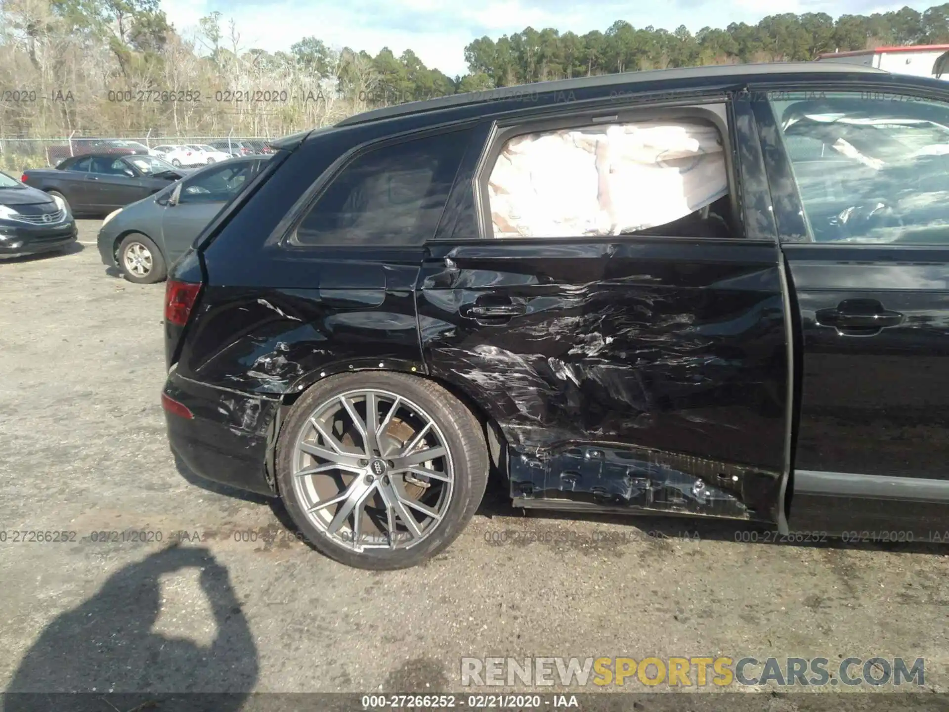 6 Photograph of a damaged car WA1VAAF73KD007155 AUDI Q7 2019