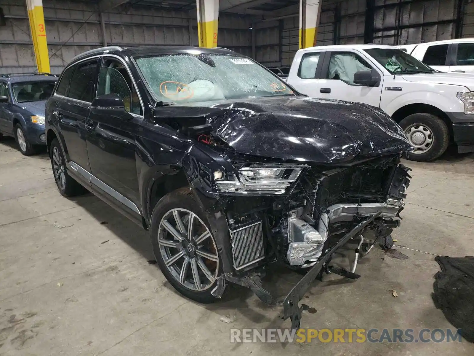 1 Photograph of a damaged car WA1VAAF73KD018060 AUDI Q7 2019