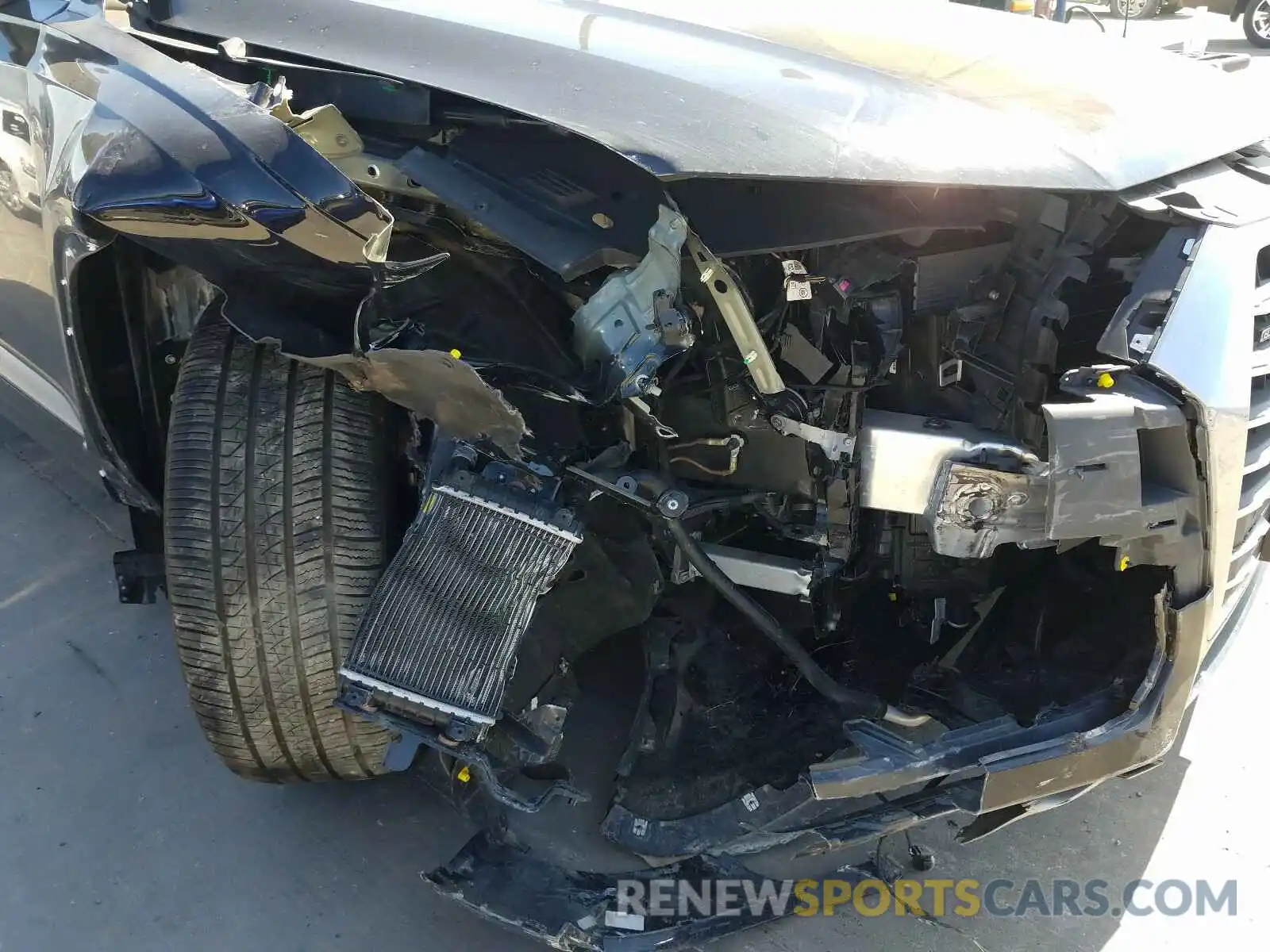 9 Photograph of a damaged car WA1VAAF73KD019001 AUDI Q7 2019