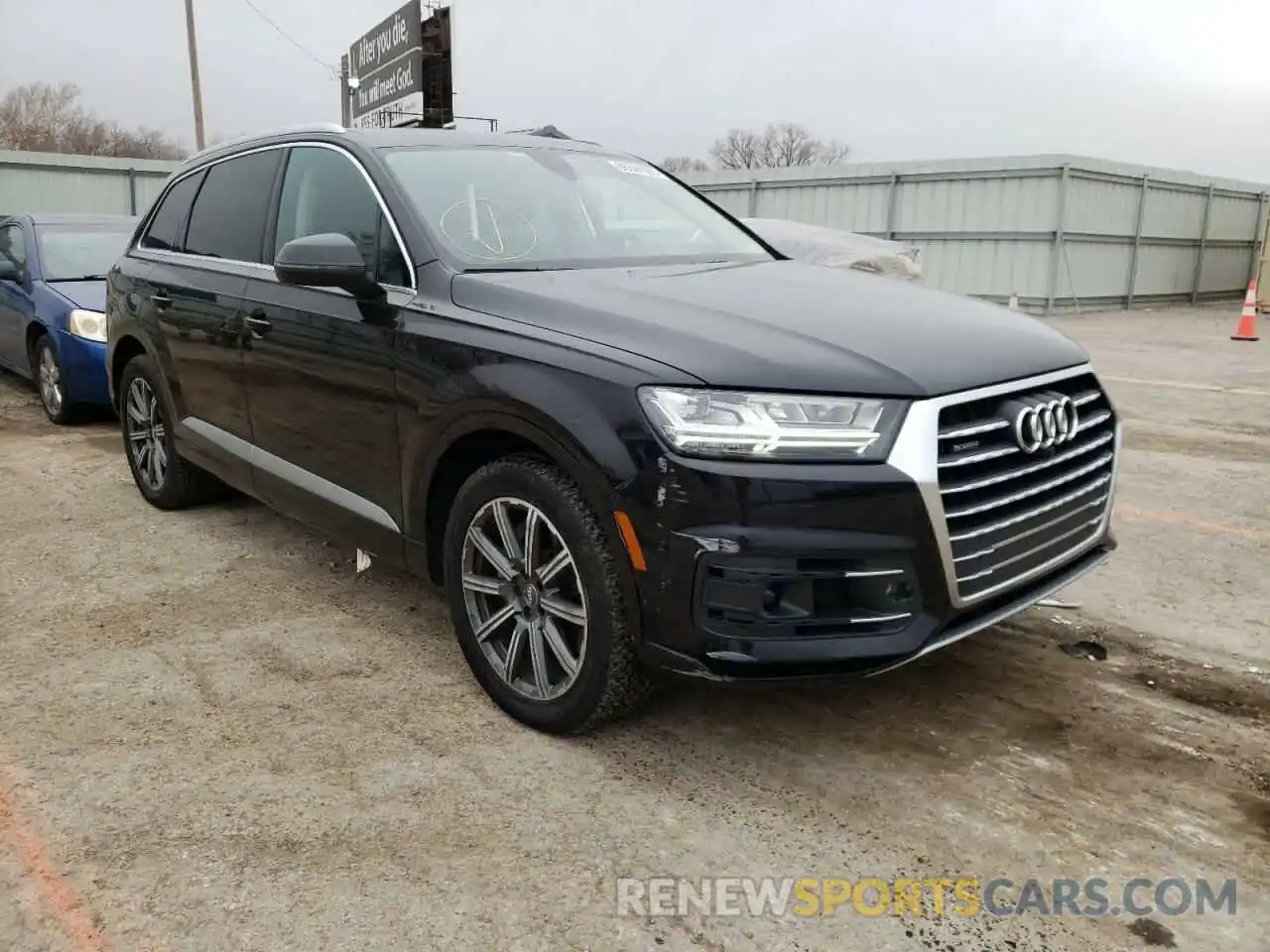 1 Photograph of a damaged car WA1VAAF73KD026529 AUDI Q7 2019