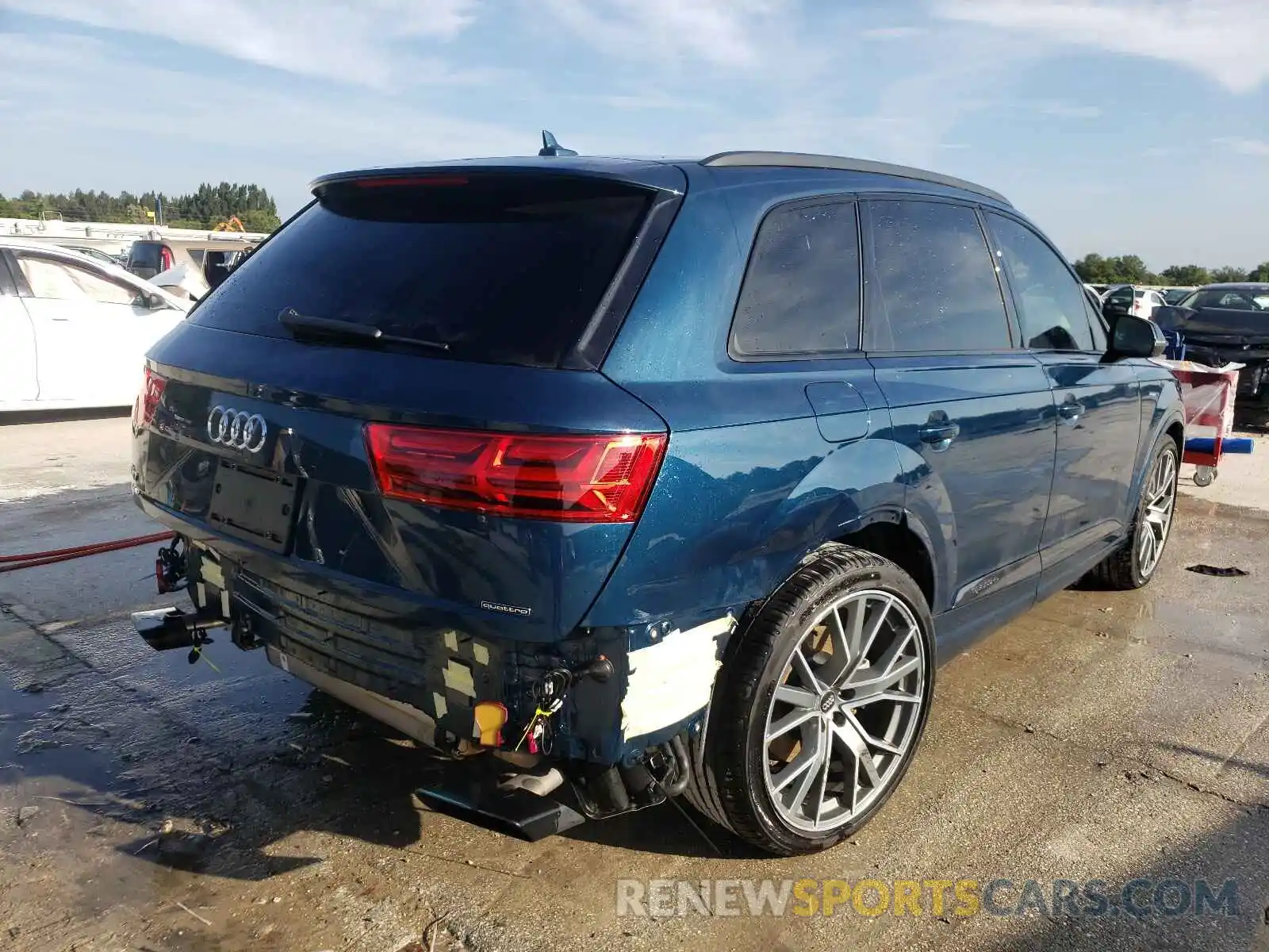 4 Фотография поврежденного автомобиля WA1VAAF73KD037093 AUDI Q7 2019