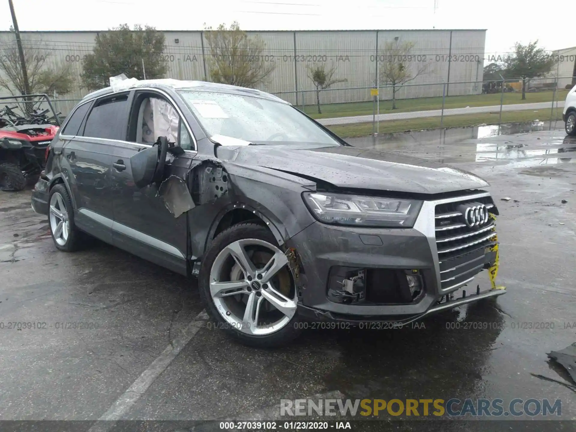 1 Photograph of a damaged car WA1VAAF74KD010775 AUDI Q7 2019