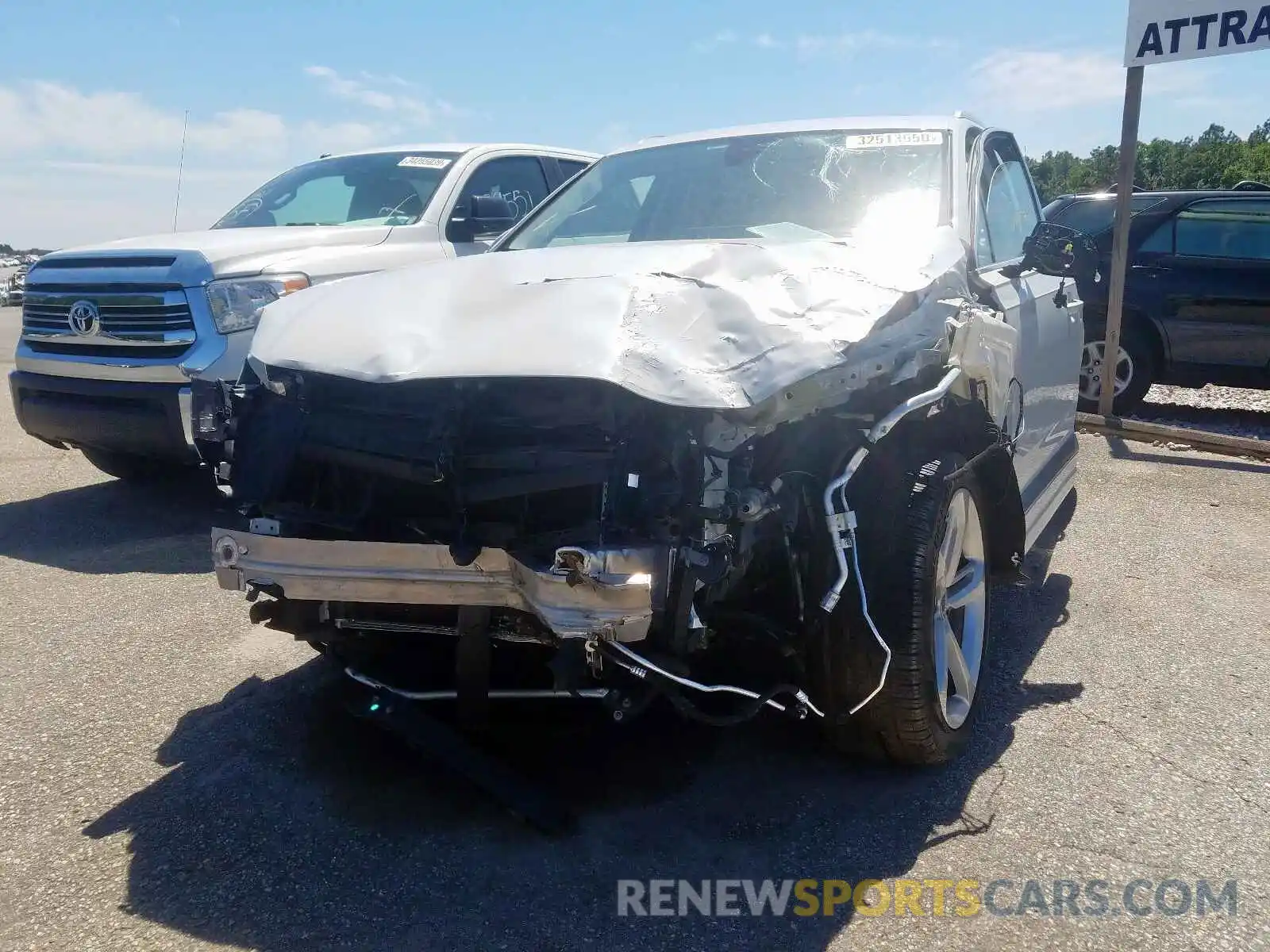 9 Photograph of a damaged car WA1VAAF74KD013689 AUDI Q7 2019