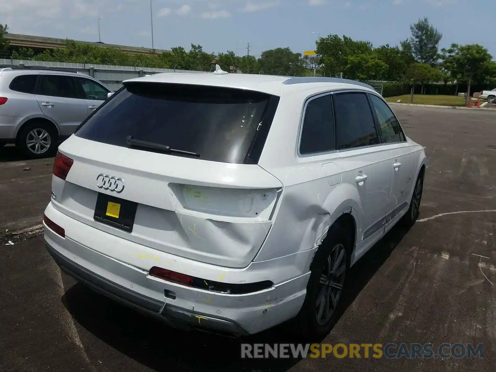 4 Фотография поврежденного автомобиля WA1VAAF74KD014888 AUDI Q7 2019