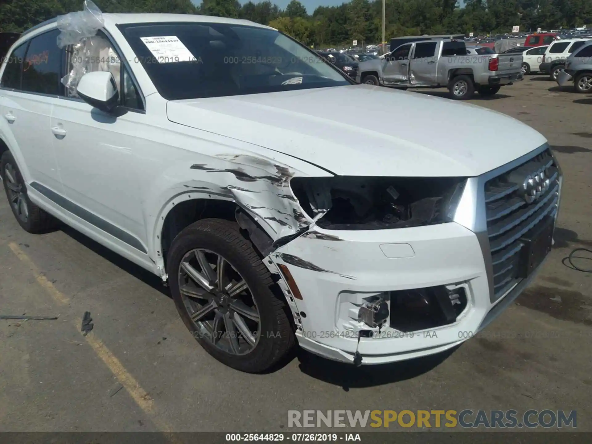 6 Photograph of a damaged car WA1VAAF74KD016950 AUDI Q7 2019