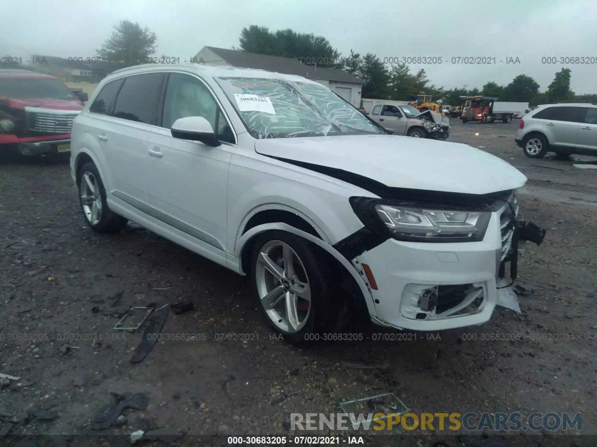 1 Photograph of a damaged car WA1VAAF74KD020402 AUDI Q7 2019