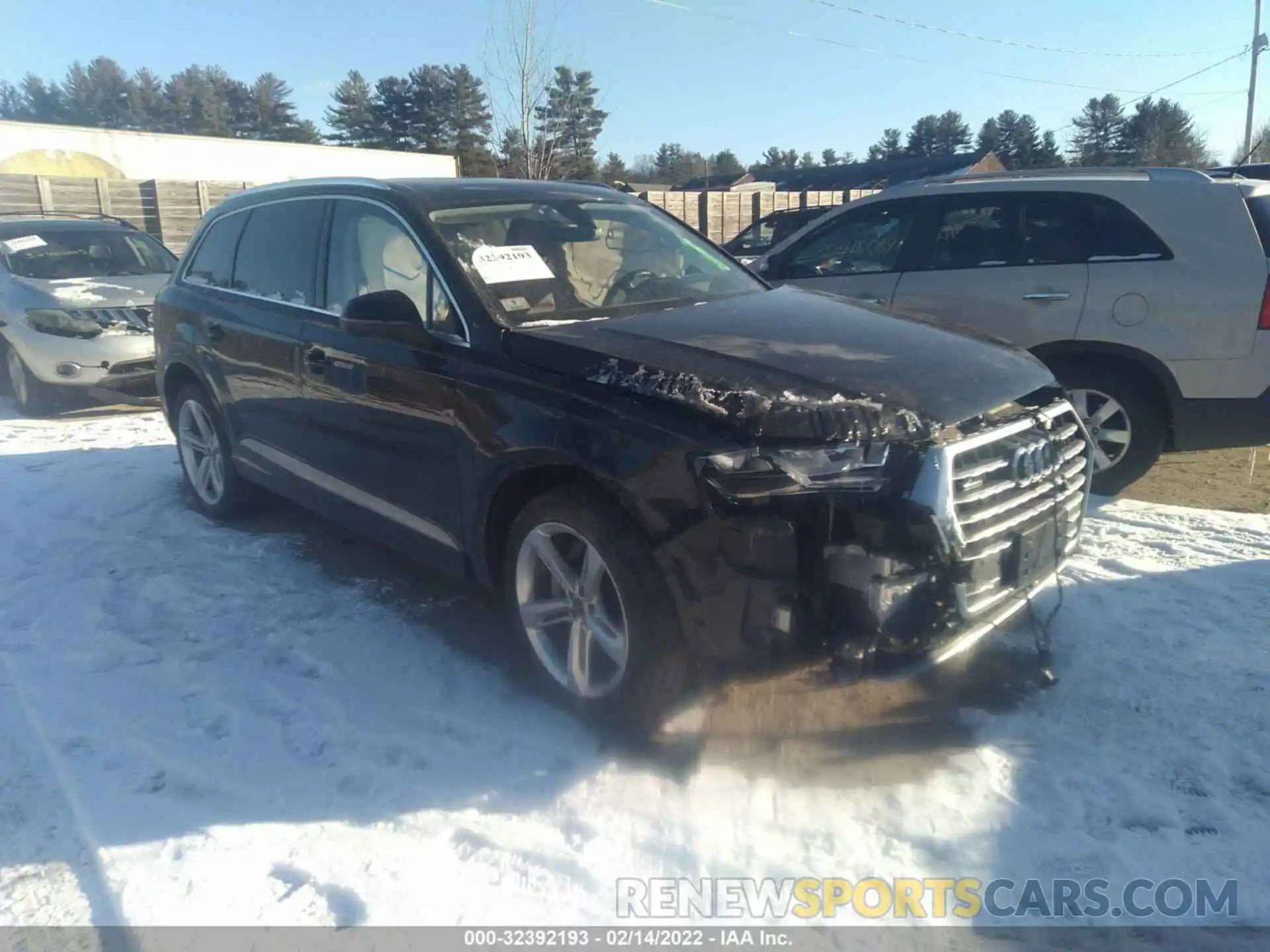 1 Photograph of a damaged car WA1VAAF74KD022991 AUDI Q7 2019