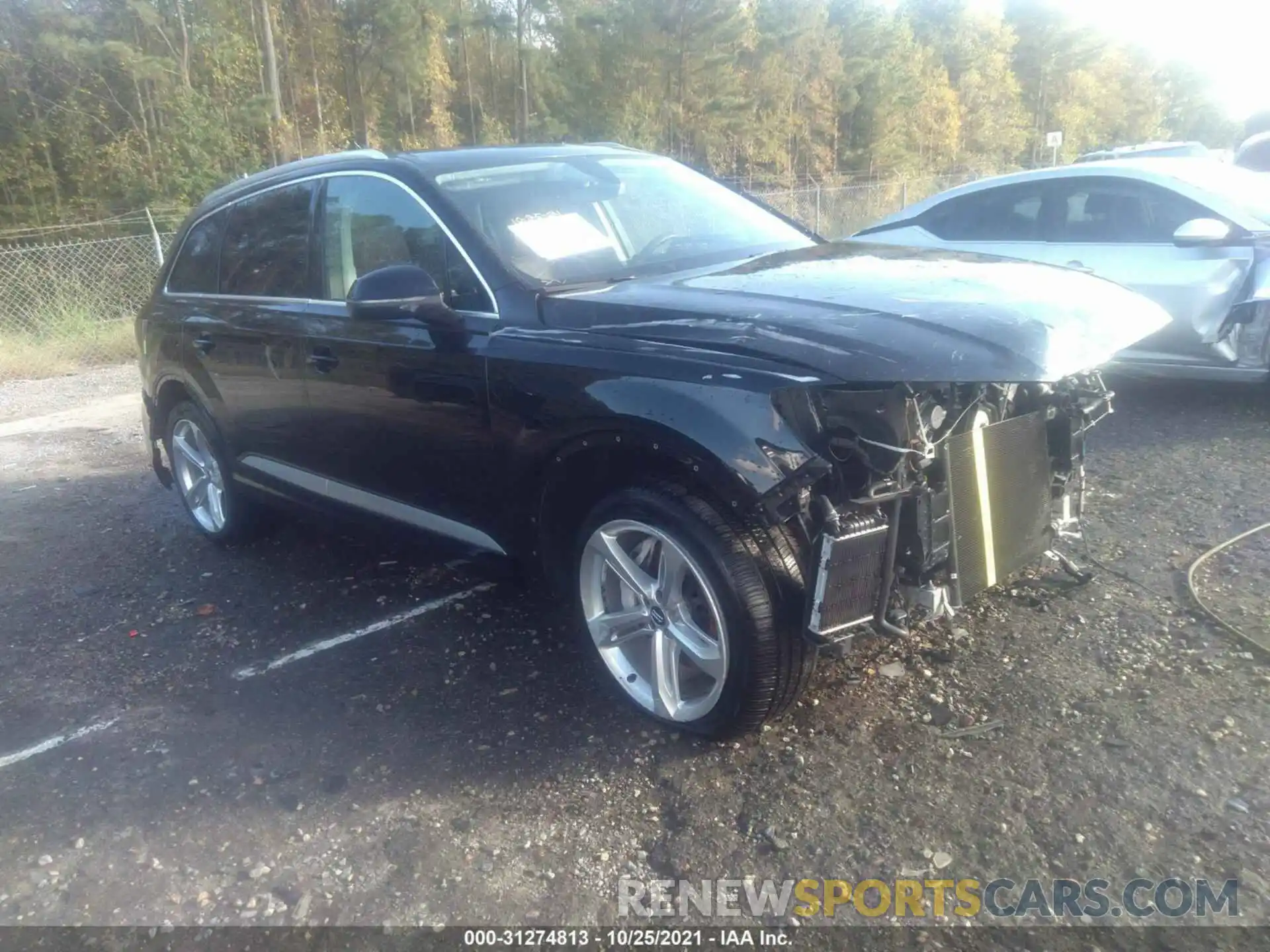 1 Photograph of a damaged car WA1VAAF74KD024305 AUDI Q7 2019