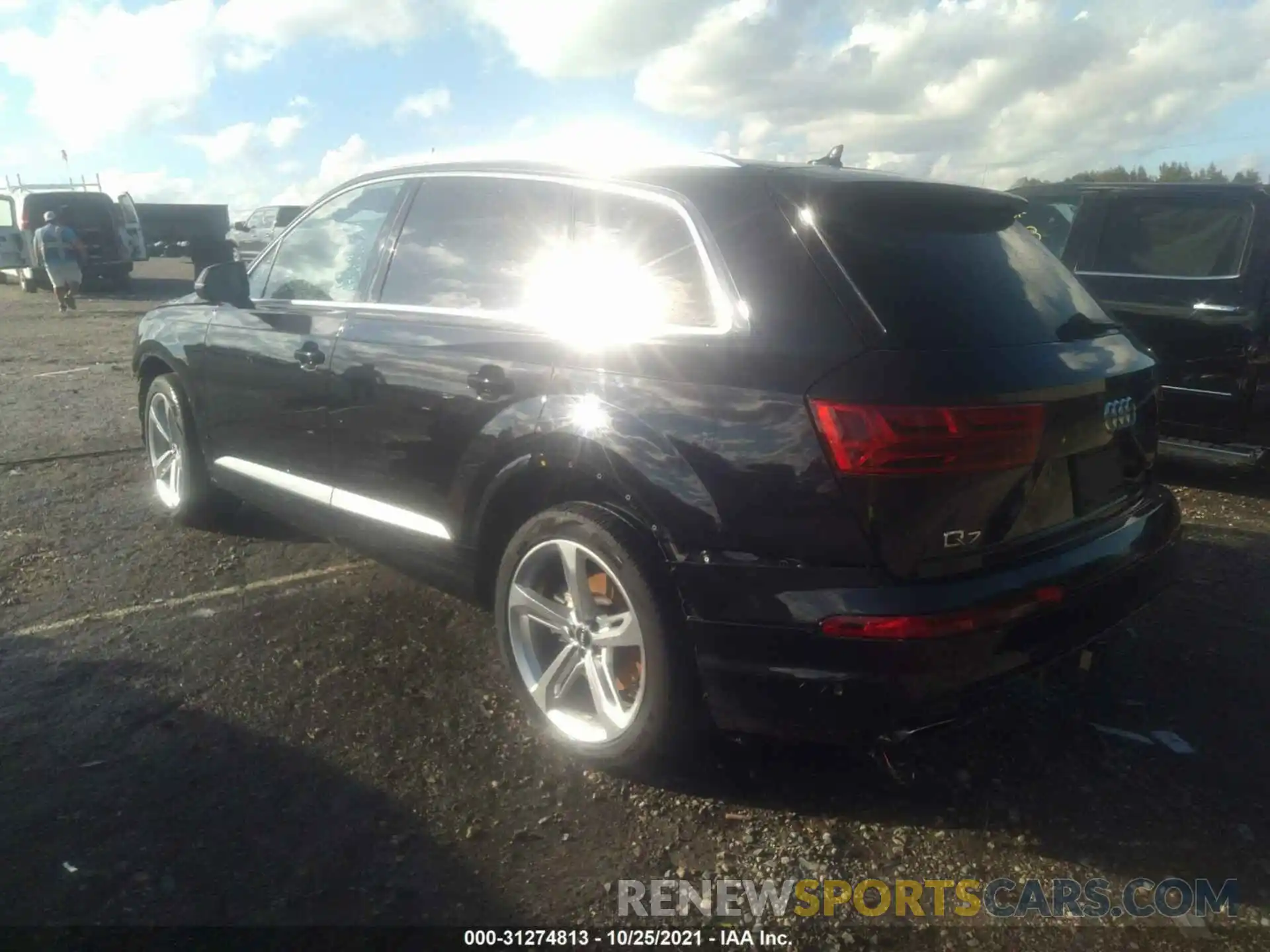 3 Фотография поврежденного автомобиля WA1VAAF74KD024305 AUDI Q7 2019