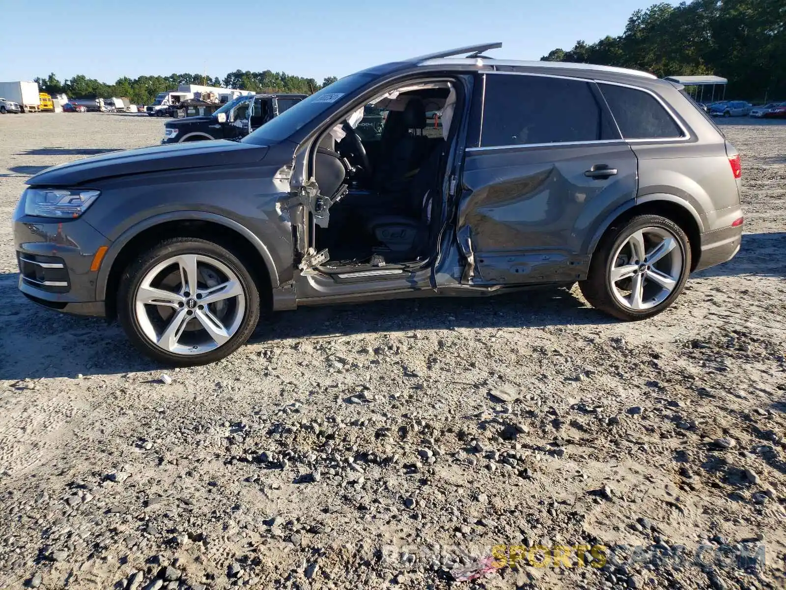 10 Photograph of a damaged car WA1VAAF74KD024501 AUDI Q7 2019