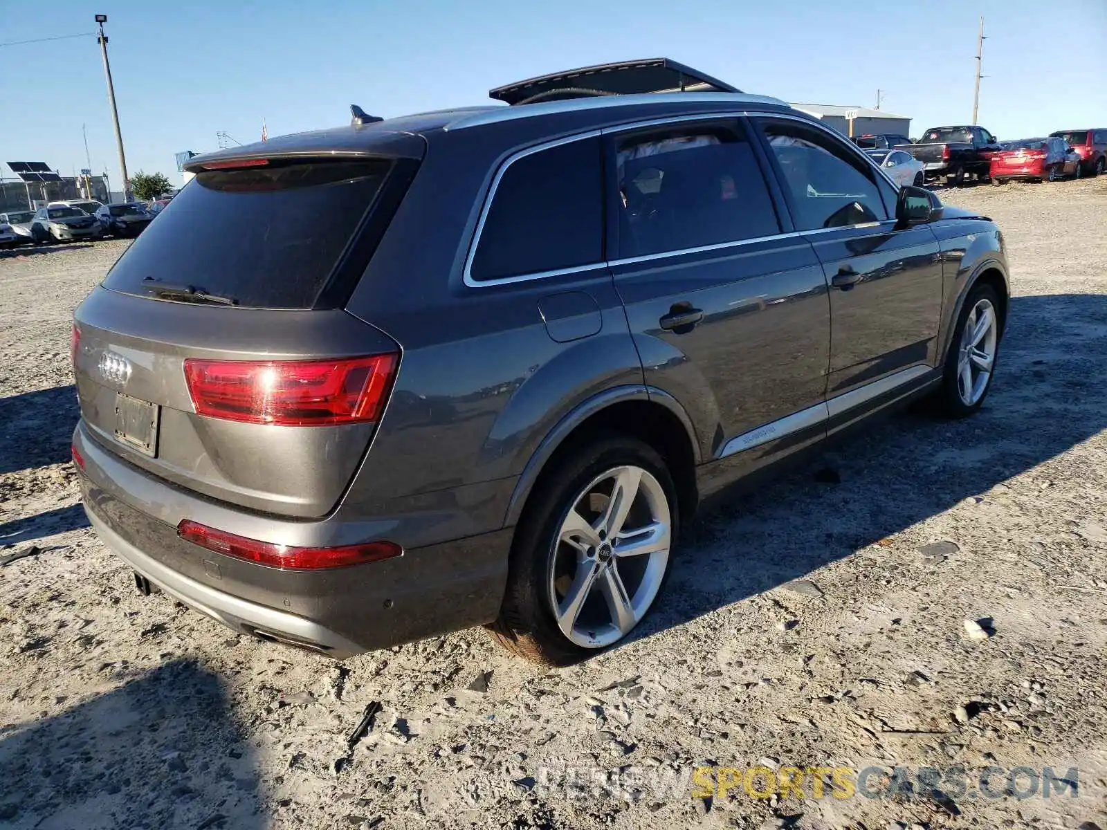 4 Фотография поврежденного автомобиля WA1VAAF74KD024501 AUDI Q7 2019