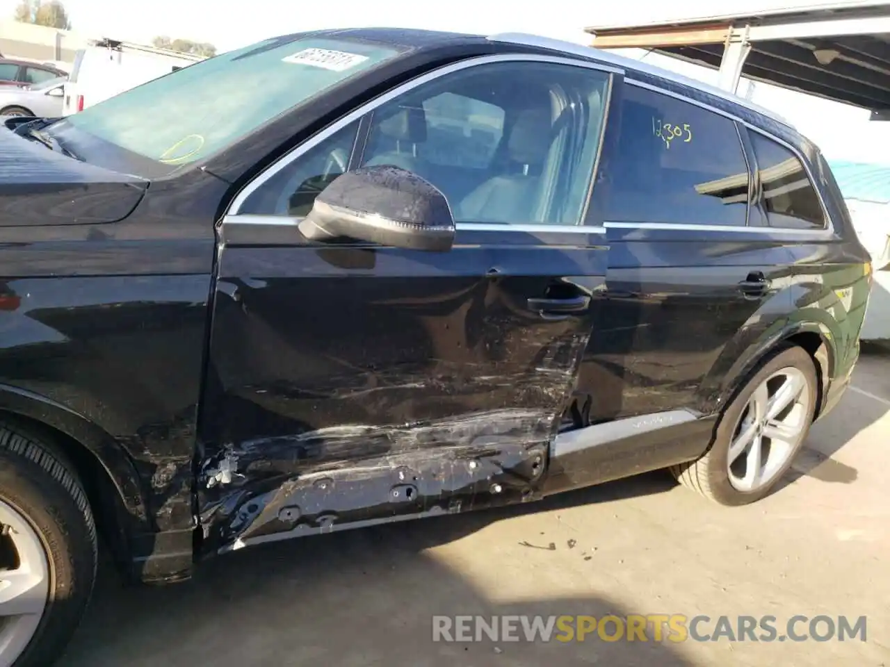 9 Photograph of a damaged car WA1VAAF74KD029729 AUDI Q7 2019