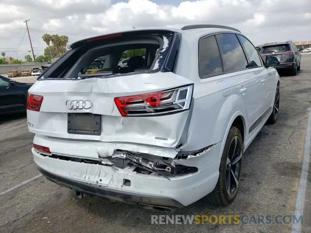 4 Фотография поврежденного автомобиля WA1VAAF74KD032596 AUDI Q7 2019