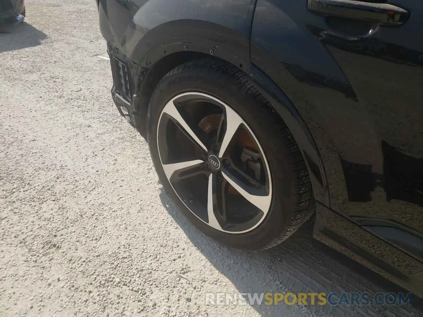 9 Фотография поврежденного автомобиля WA1VAAF74KD039595 AUDI Q7 2019