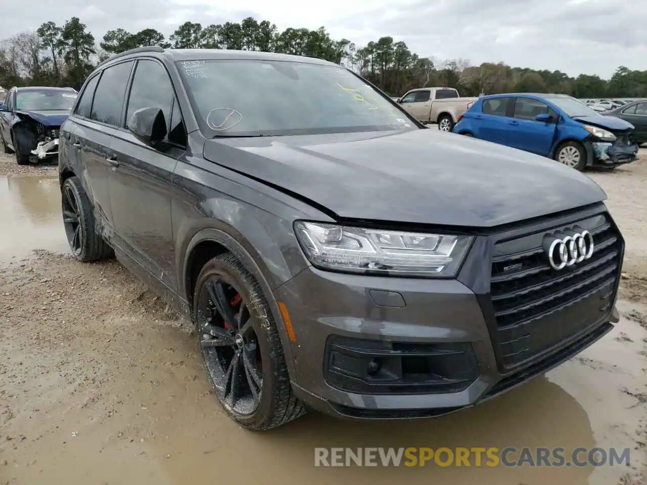 1 Photograph of a damaged car WA1VAAF74KD047065 AUDI Q7 2019